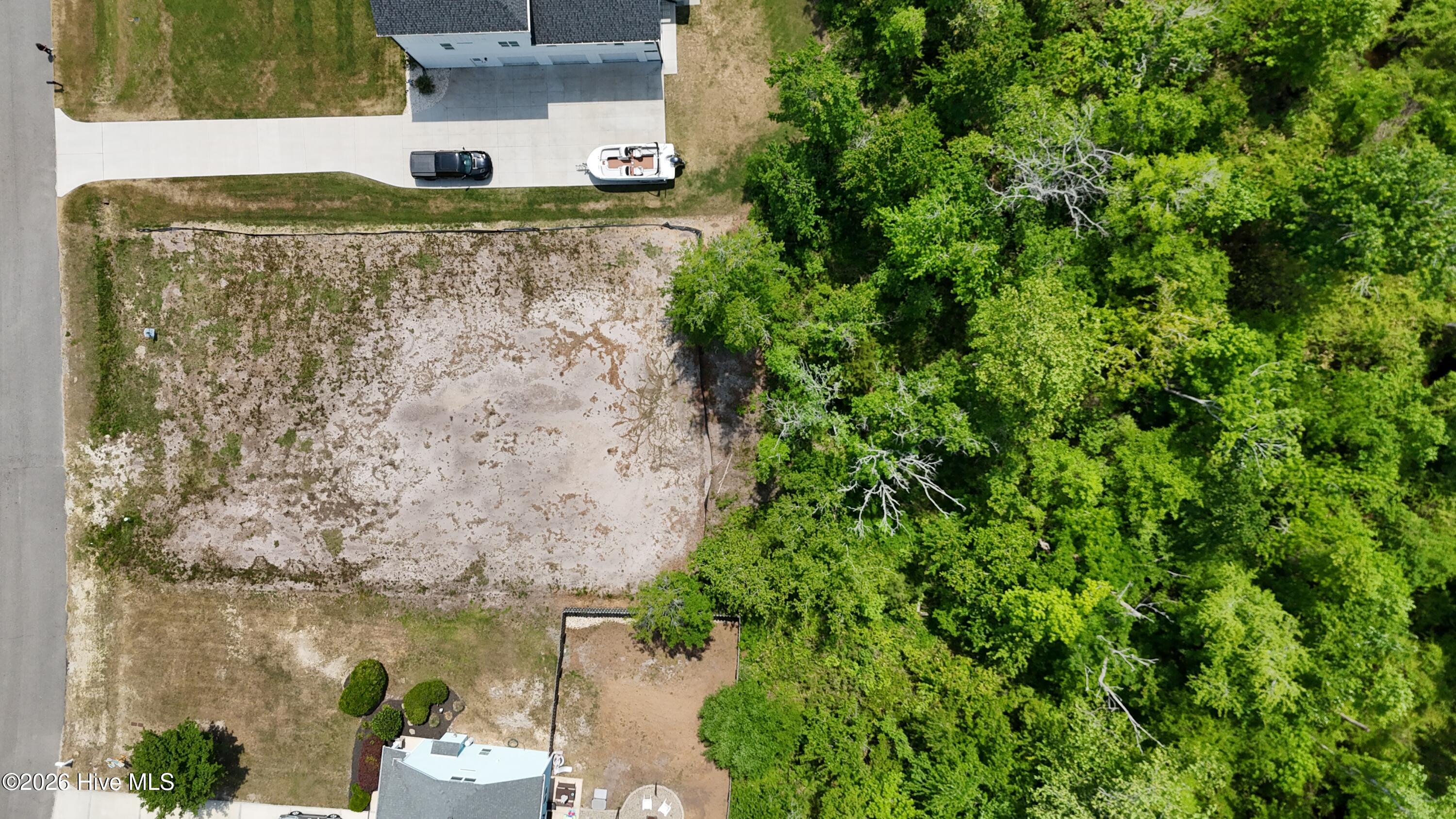 208 River Oats Court Property Photo 9