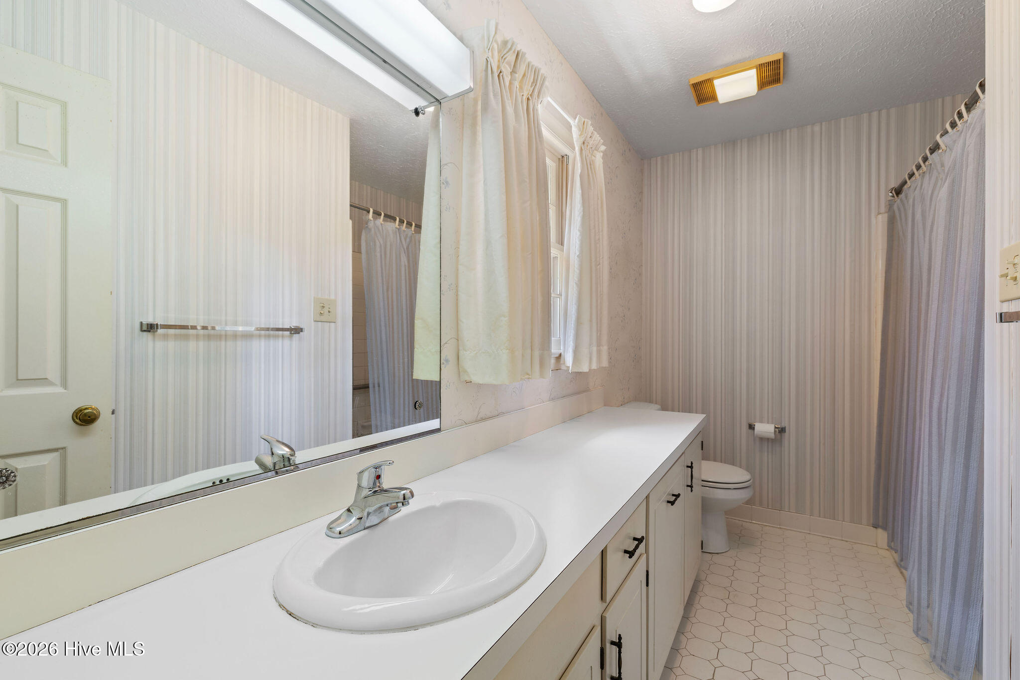 501 Pine Needles Court Property Photo 22