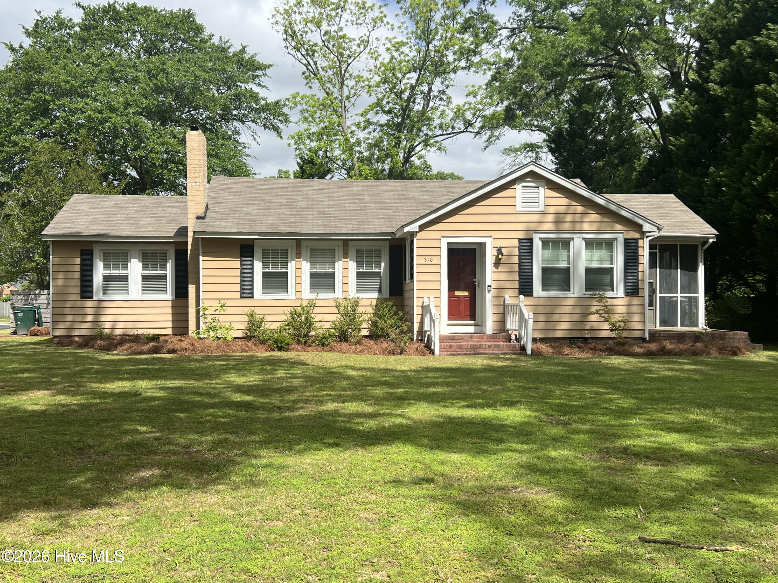 310 S Howard Circle Property Photo 1