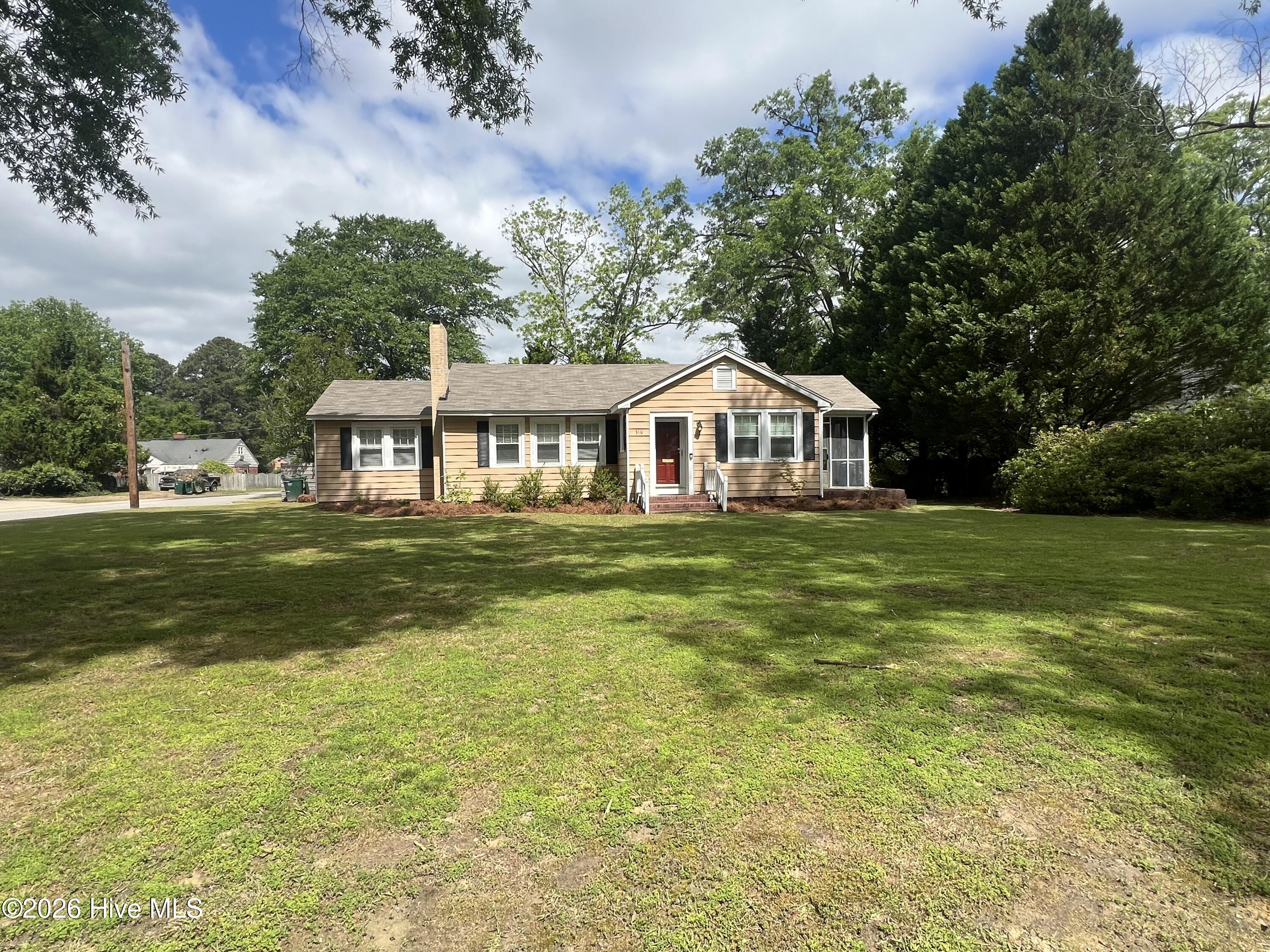 310 S Howard Circle Property Photo 2