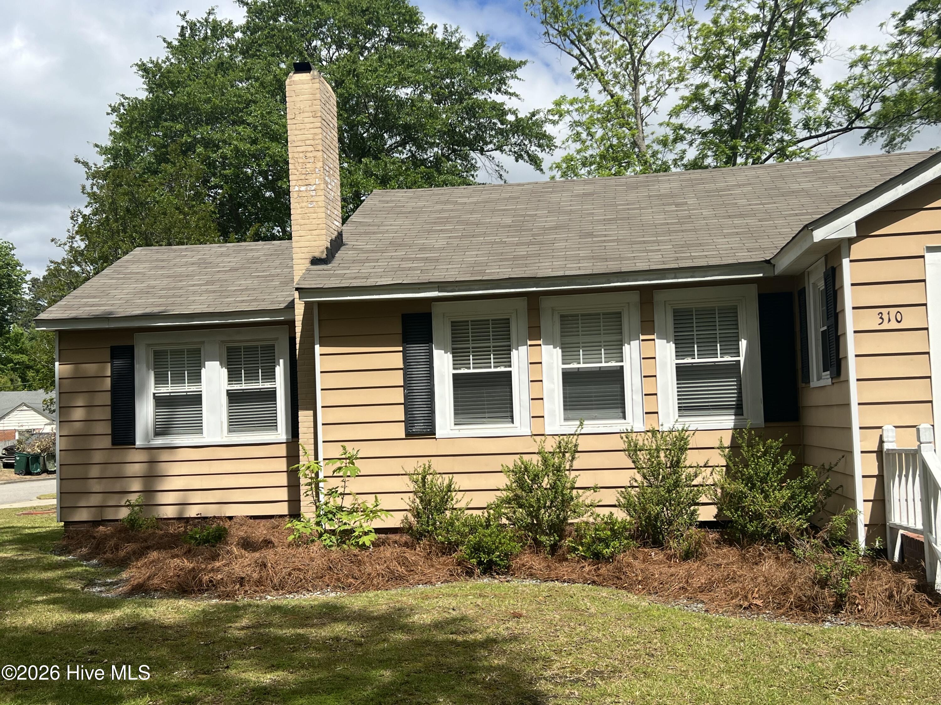 310 S Howard Circle Property Photo 4