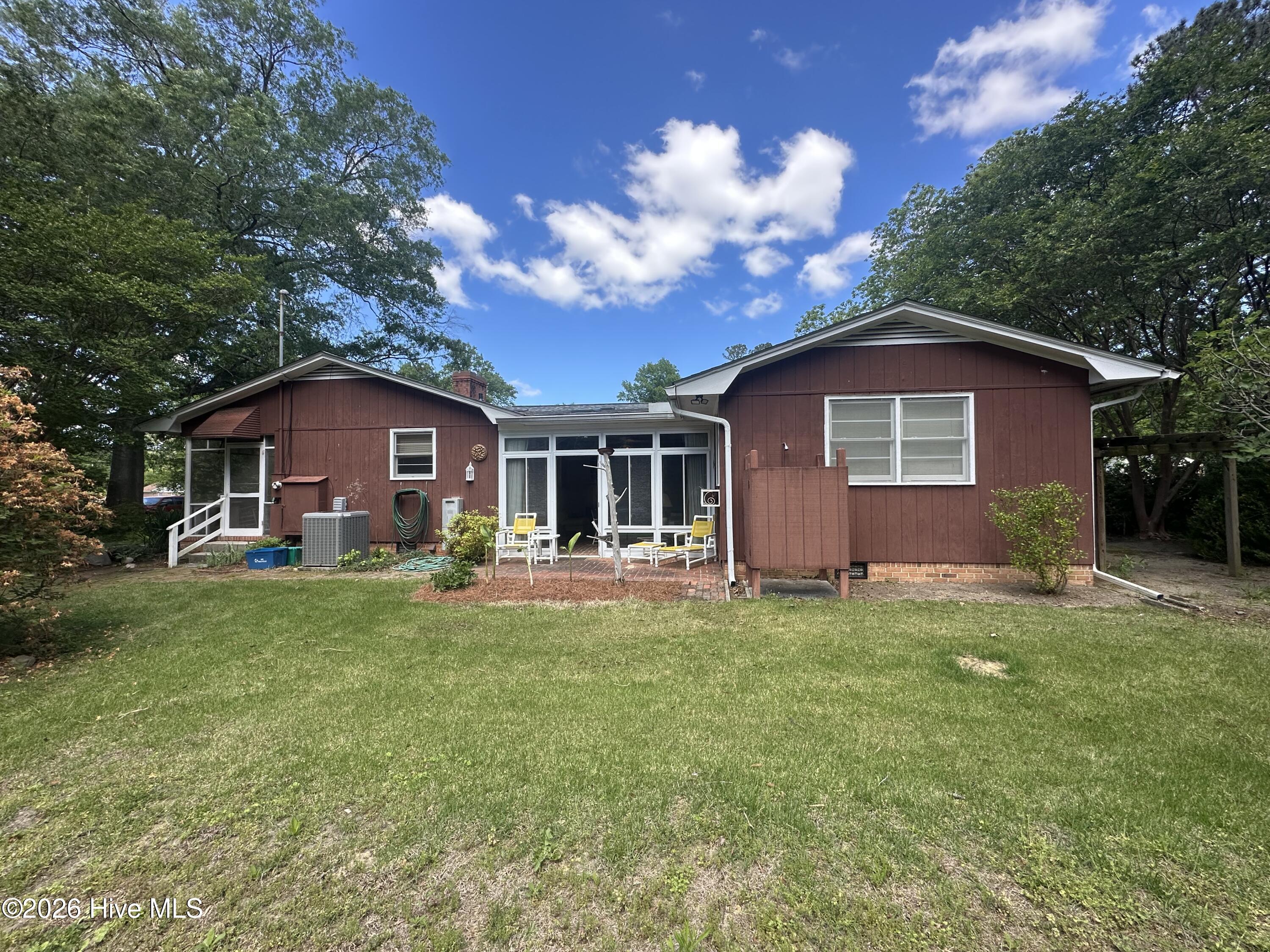 604 W Woodland Avenue Property Photo 10