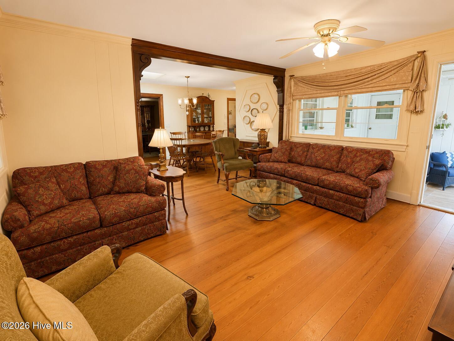 604 W Woodland Avenue Property Photo 18