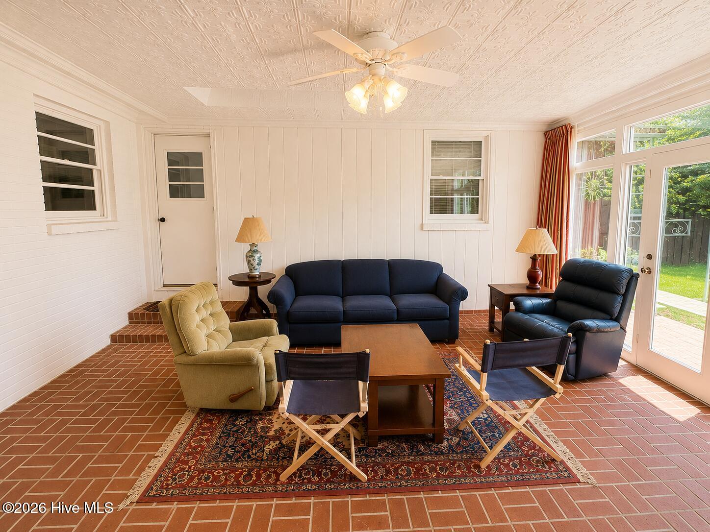 604 W Woodland Avenue Property Photo 28