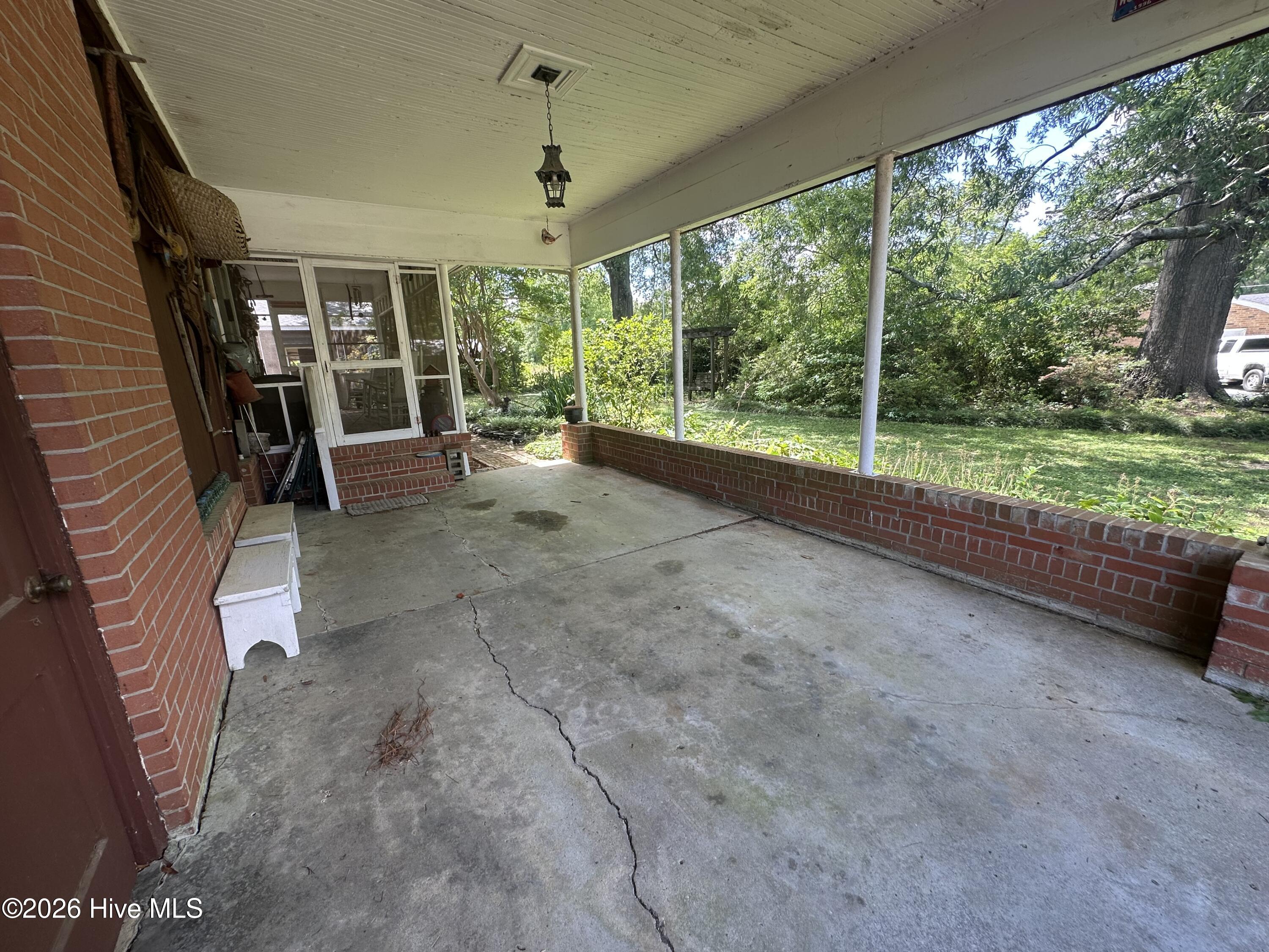 604 W Woodland Avenue Property Photo 30