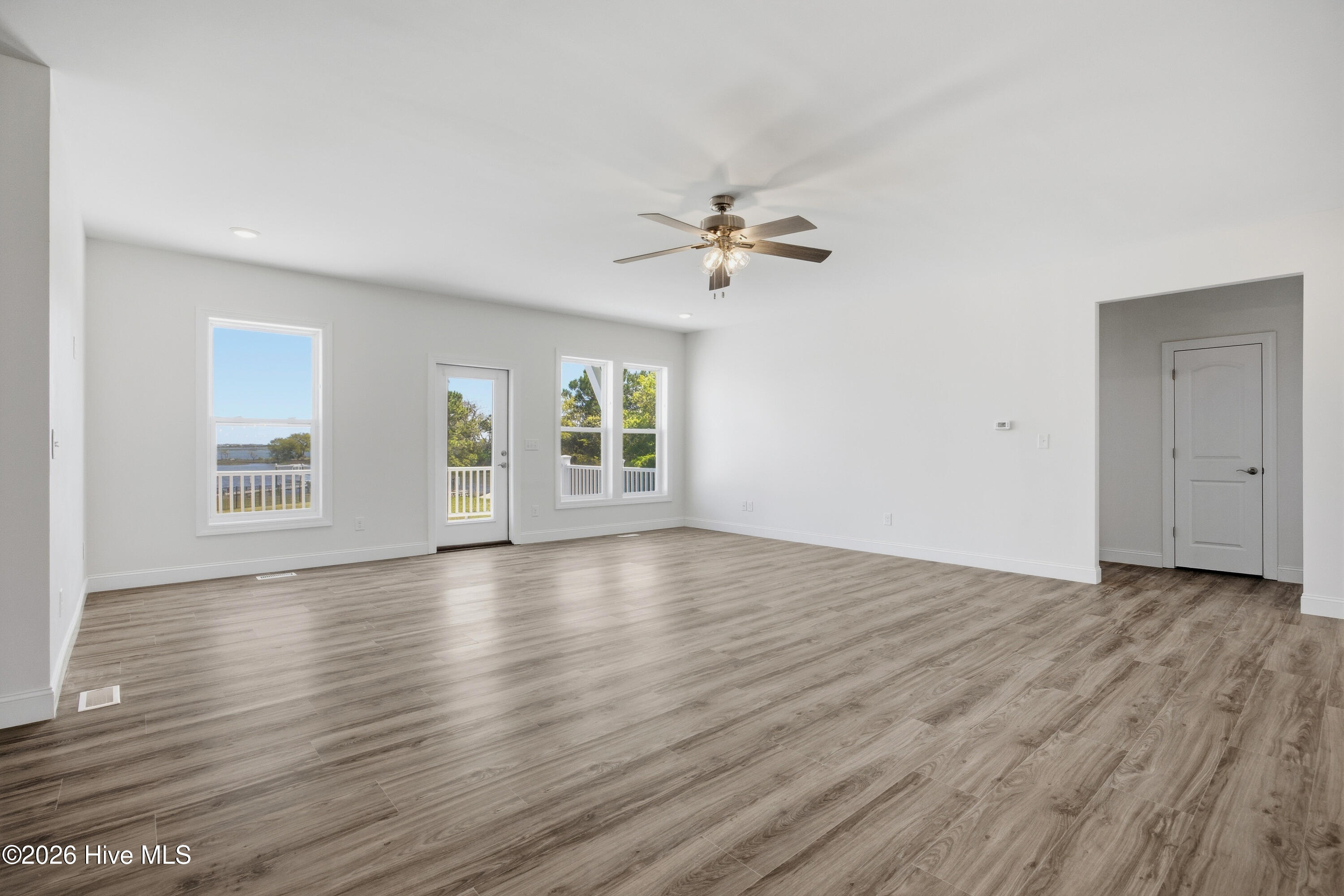 106 Elizabeth Way Court Property Photo 17