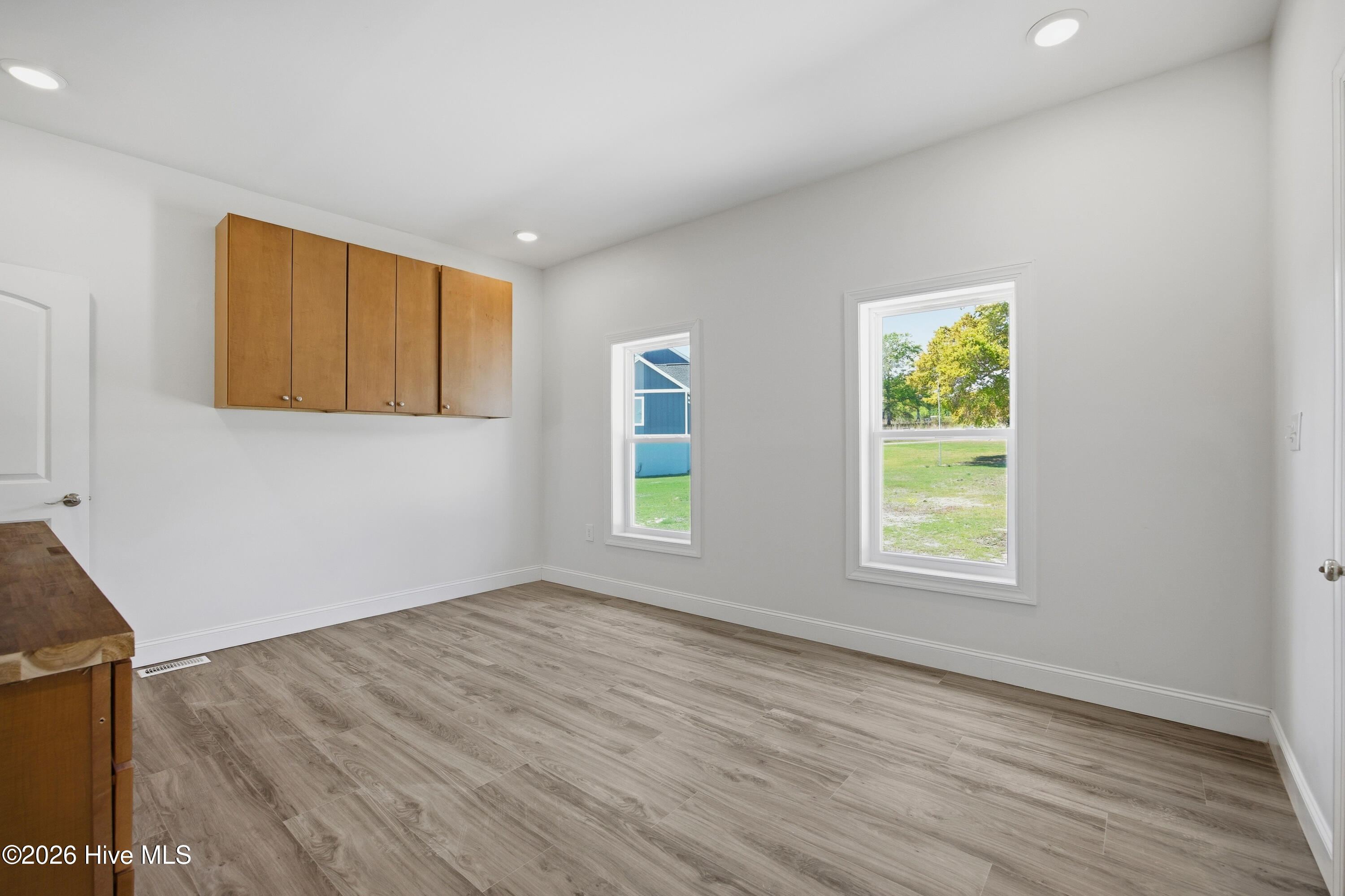 106 Elizabeth Way Court Property Photo 26