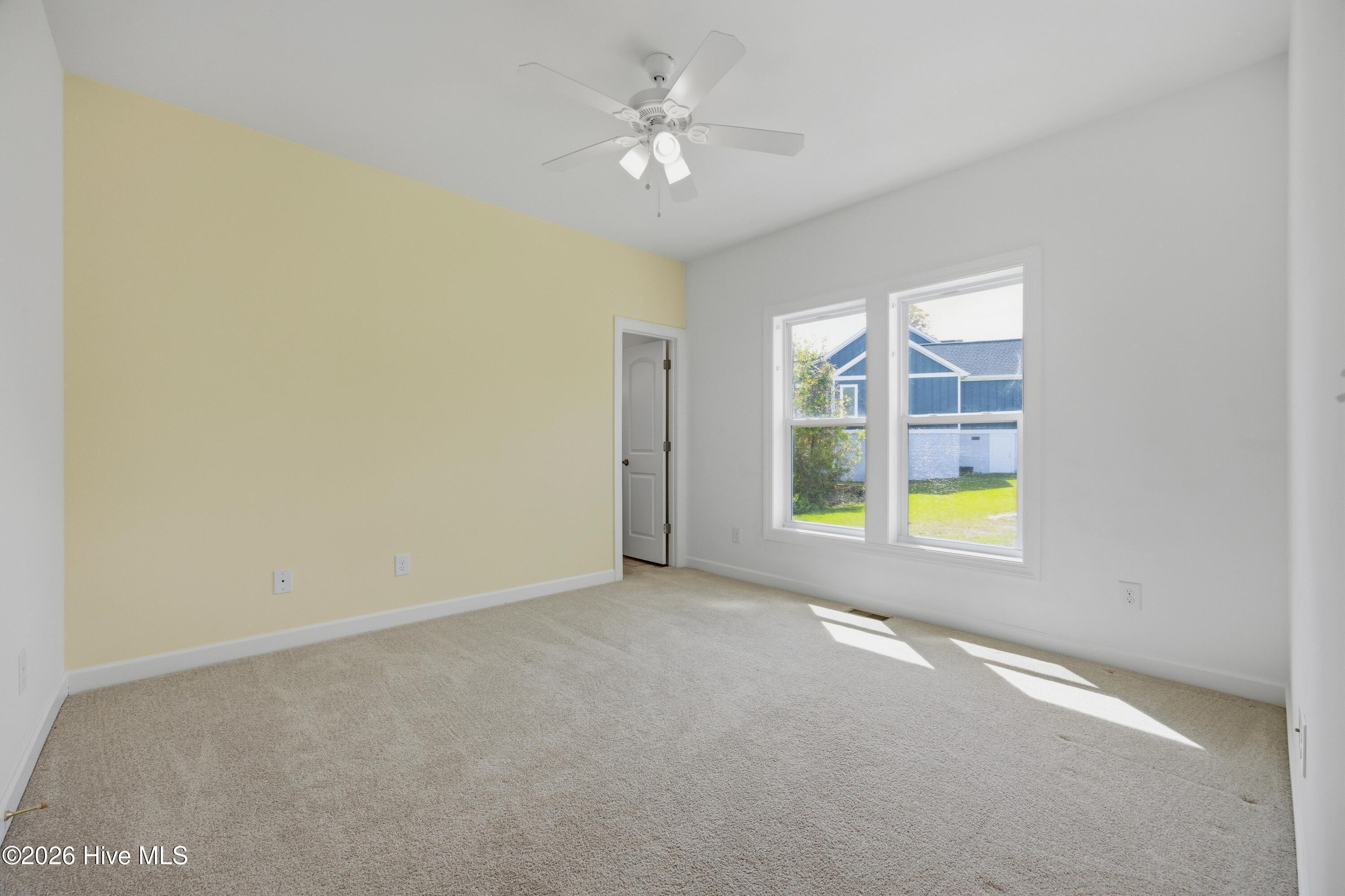 106 Elizabeth Way Court Property Photo 32