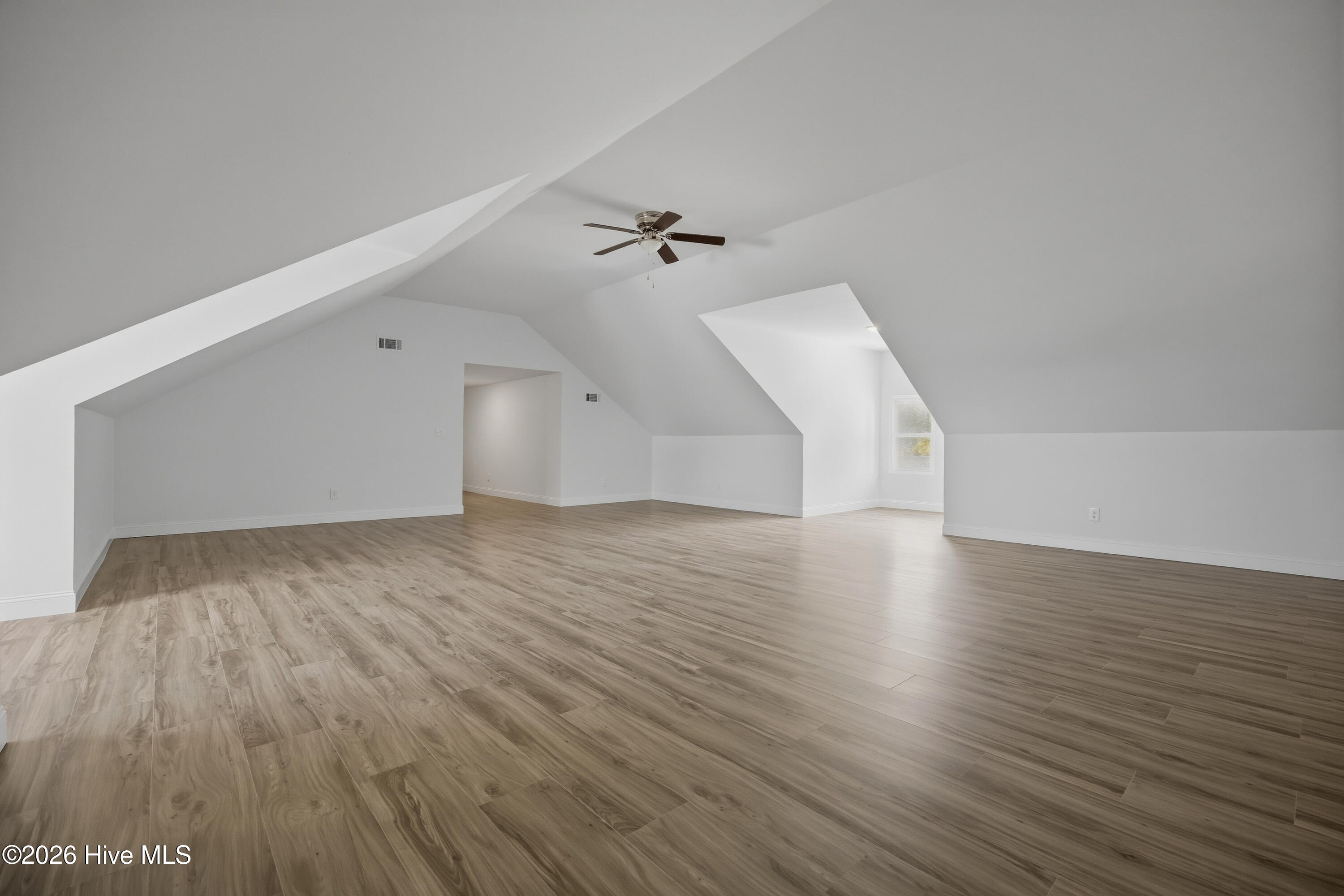 106 Elizabeth Way Court Property Photo 39
