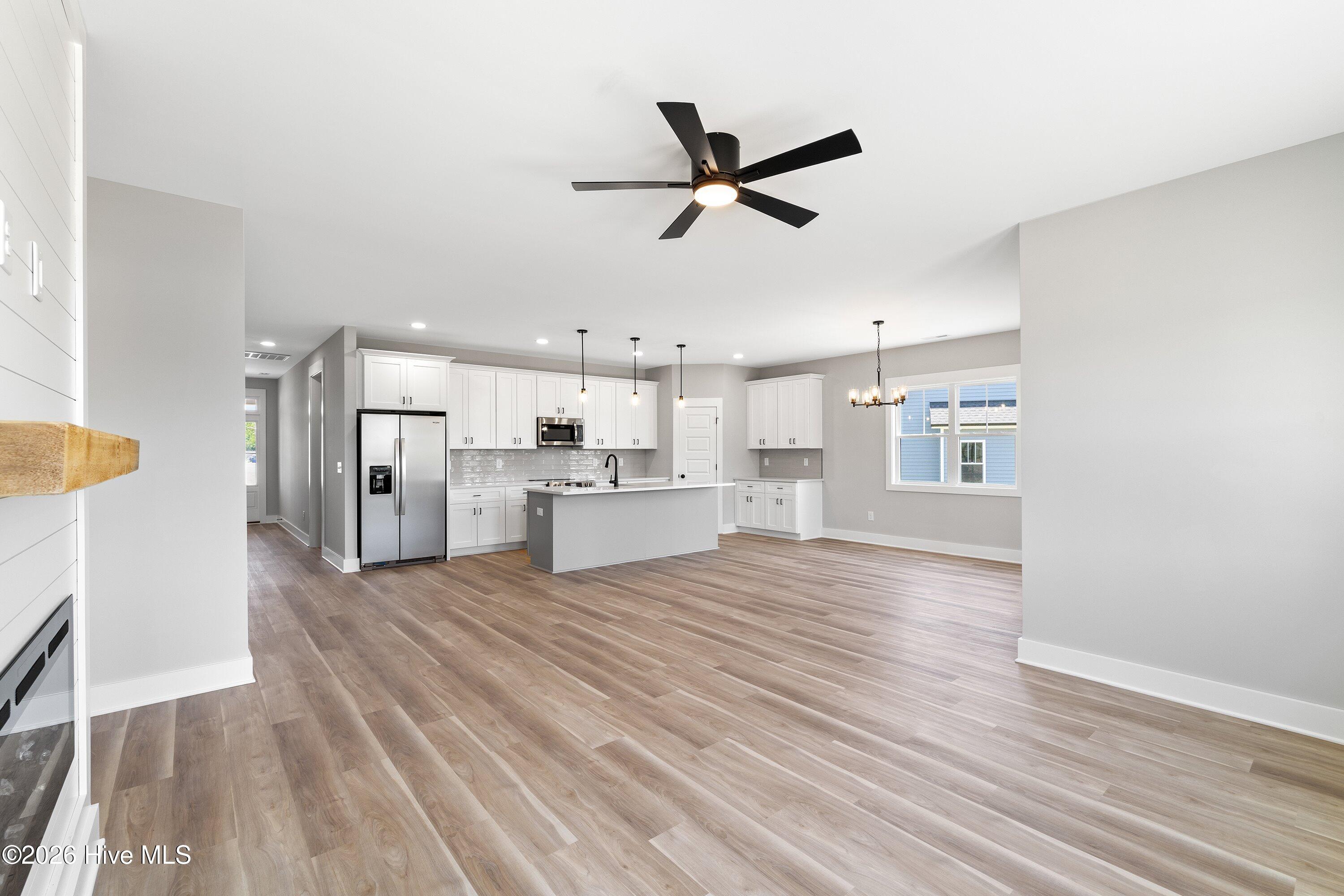 4401 Fairhaven Drive W Property Photo 6