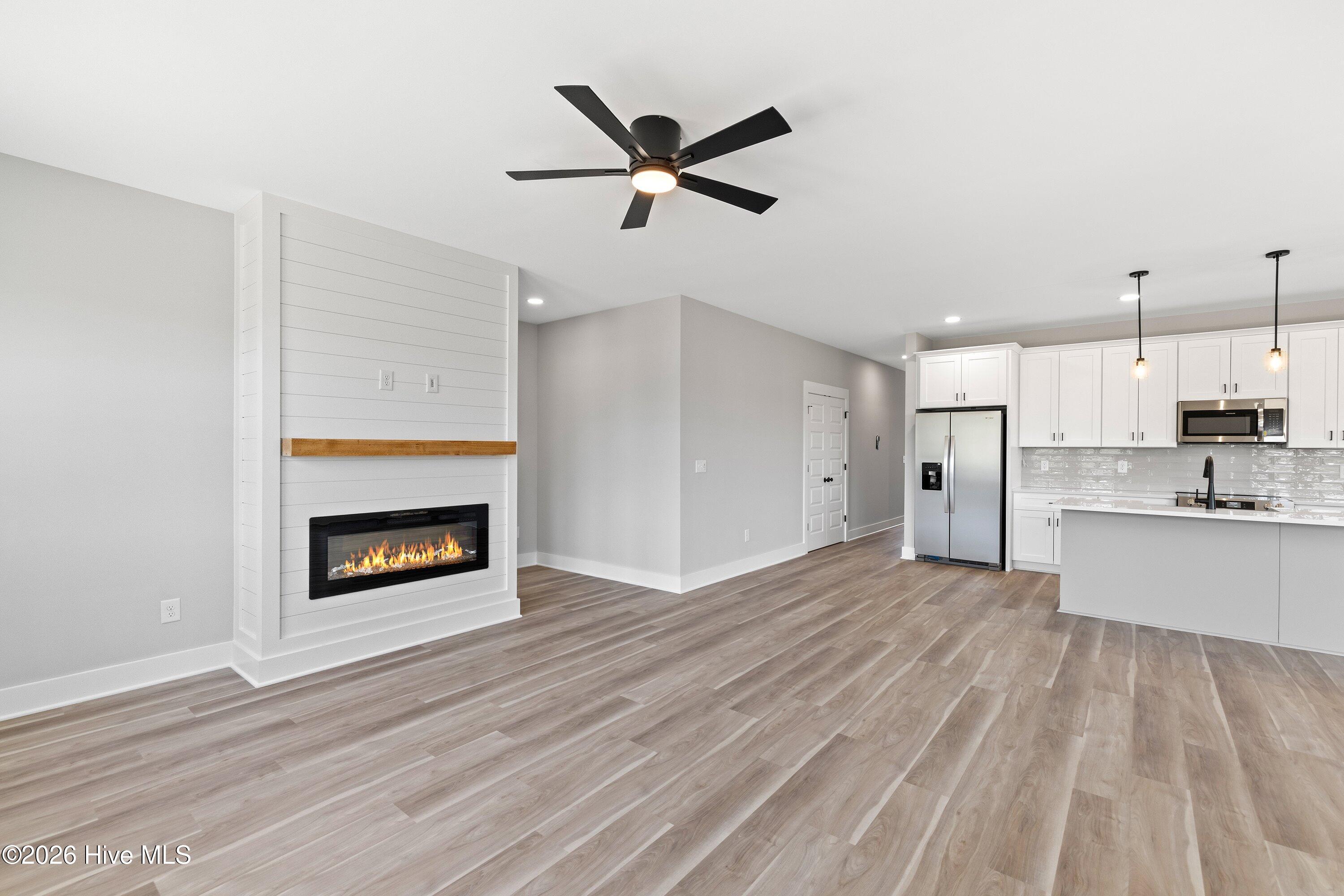 4401 Fairhaven Drive W Property Photo 7