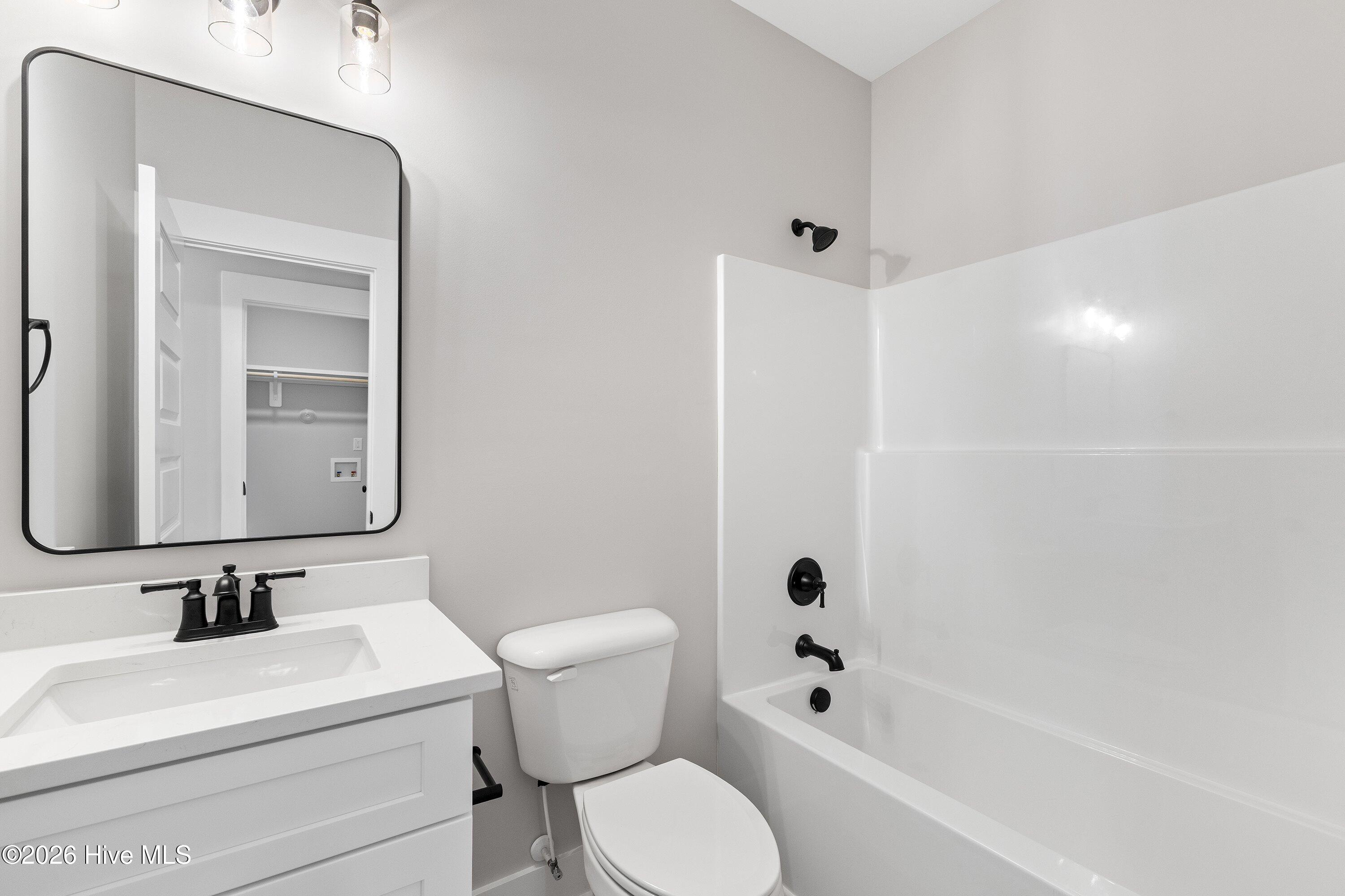 4401 Fairhaven Drive W Property Photo 34
