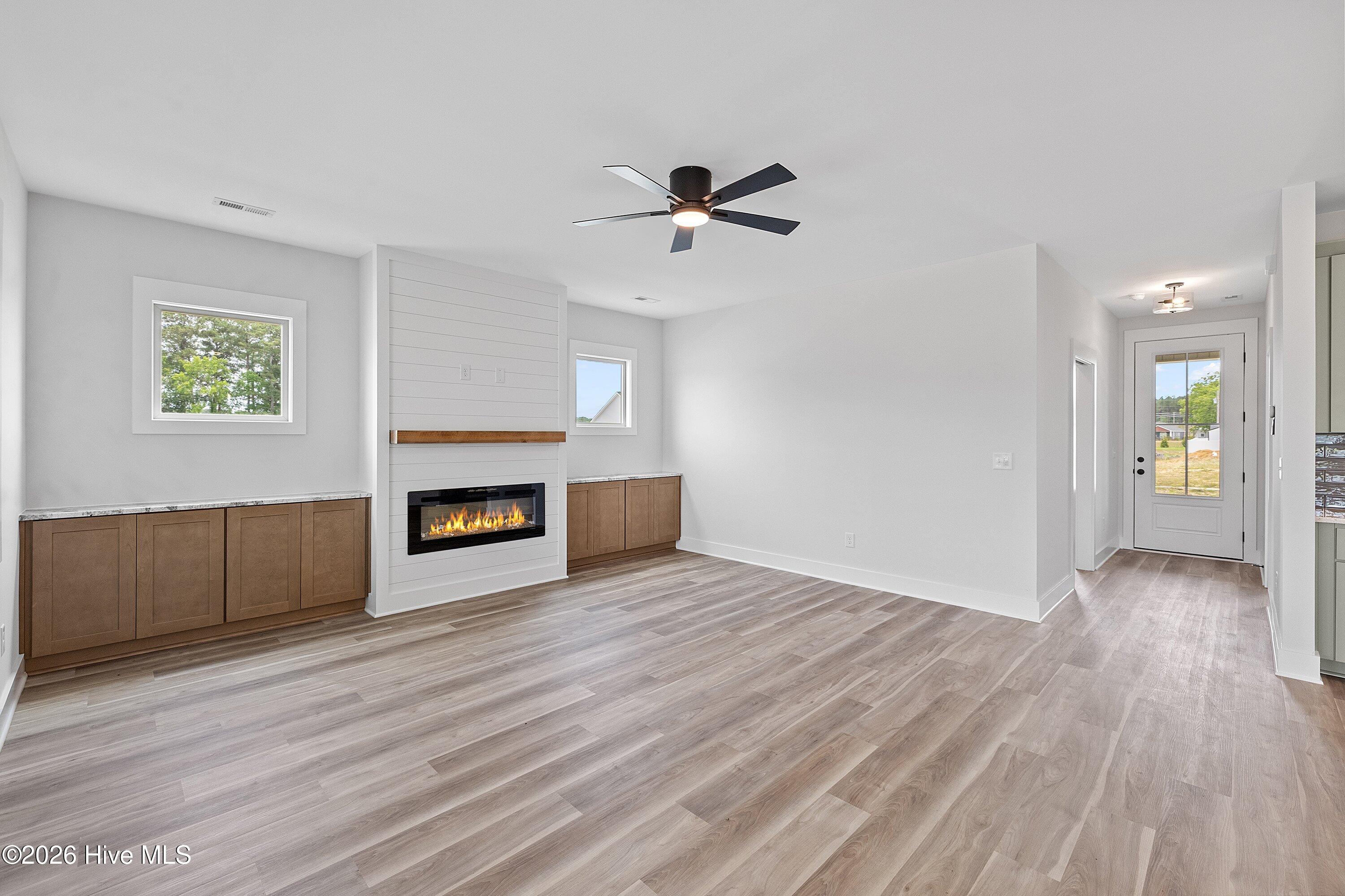 4501 Fairhaven Drive W Property Photo 4