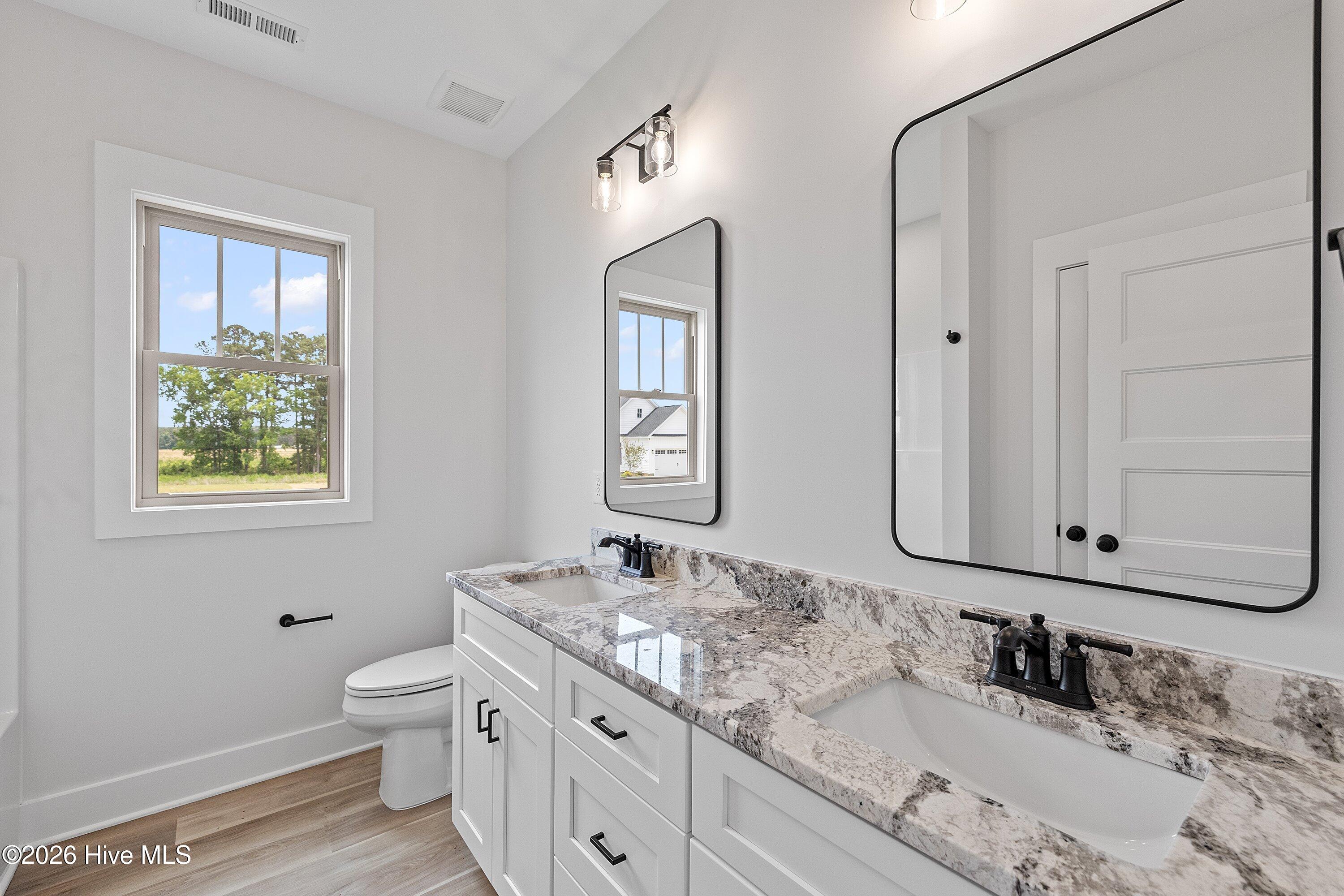 4501 Fairhaven Drive W Property Photo 24