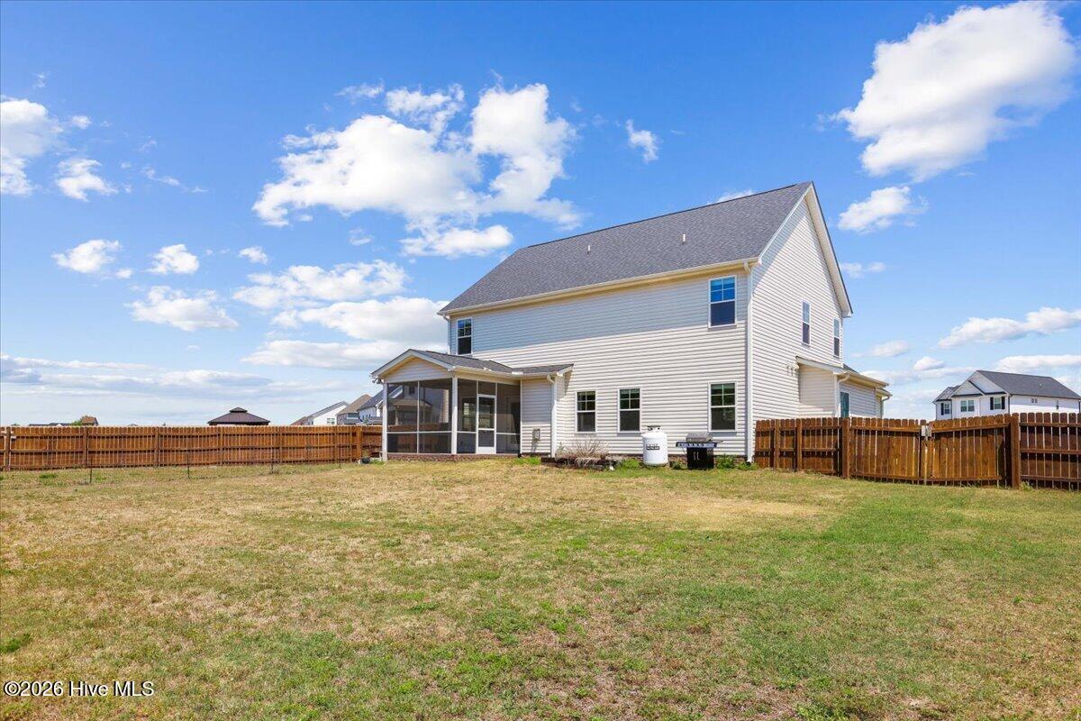 119 Auburn Bay Drive Property Photo 7