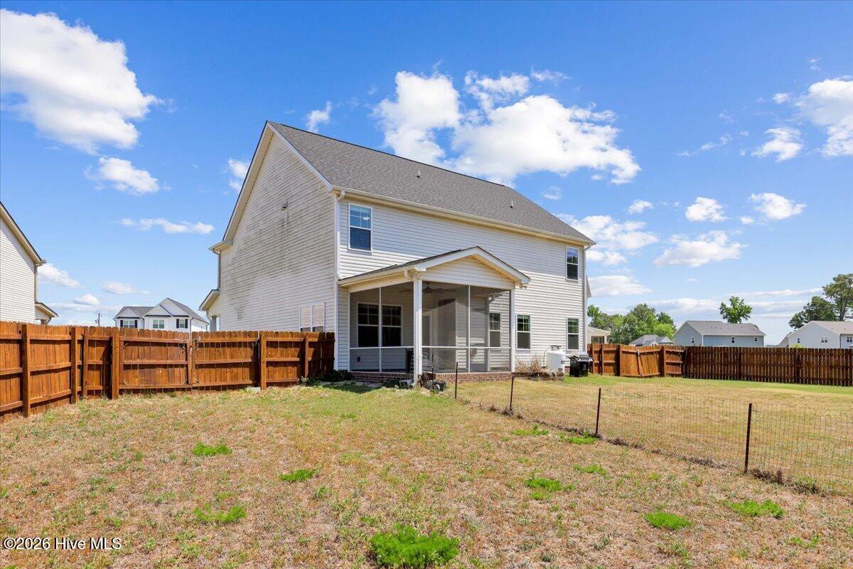 119 Auburn Bay Drive Property Photo 10