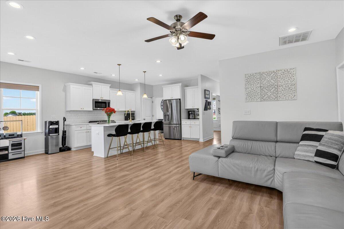 119 Auburn Bay Drive Property Photo 23