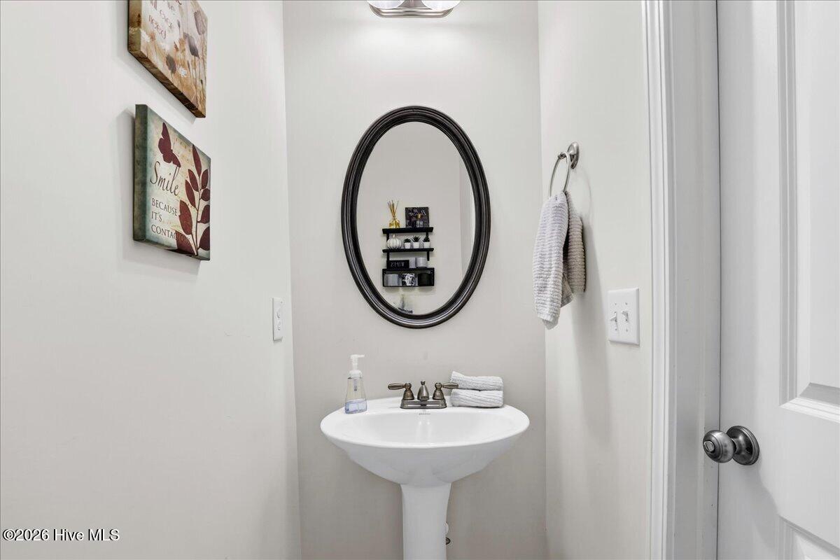 119 Auburn Bay Drive Property Photo 40