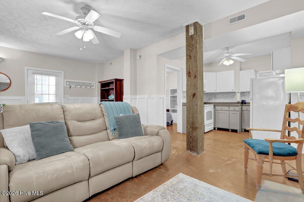 8007 8th Street Property Photo 21