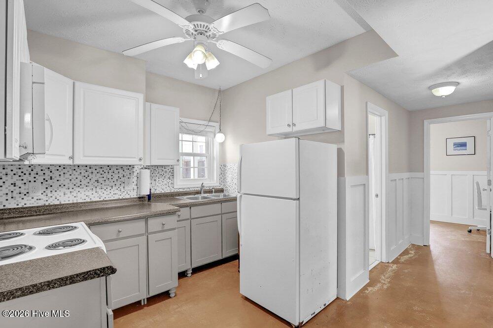 8007 8th Street Property Photo 22