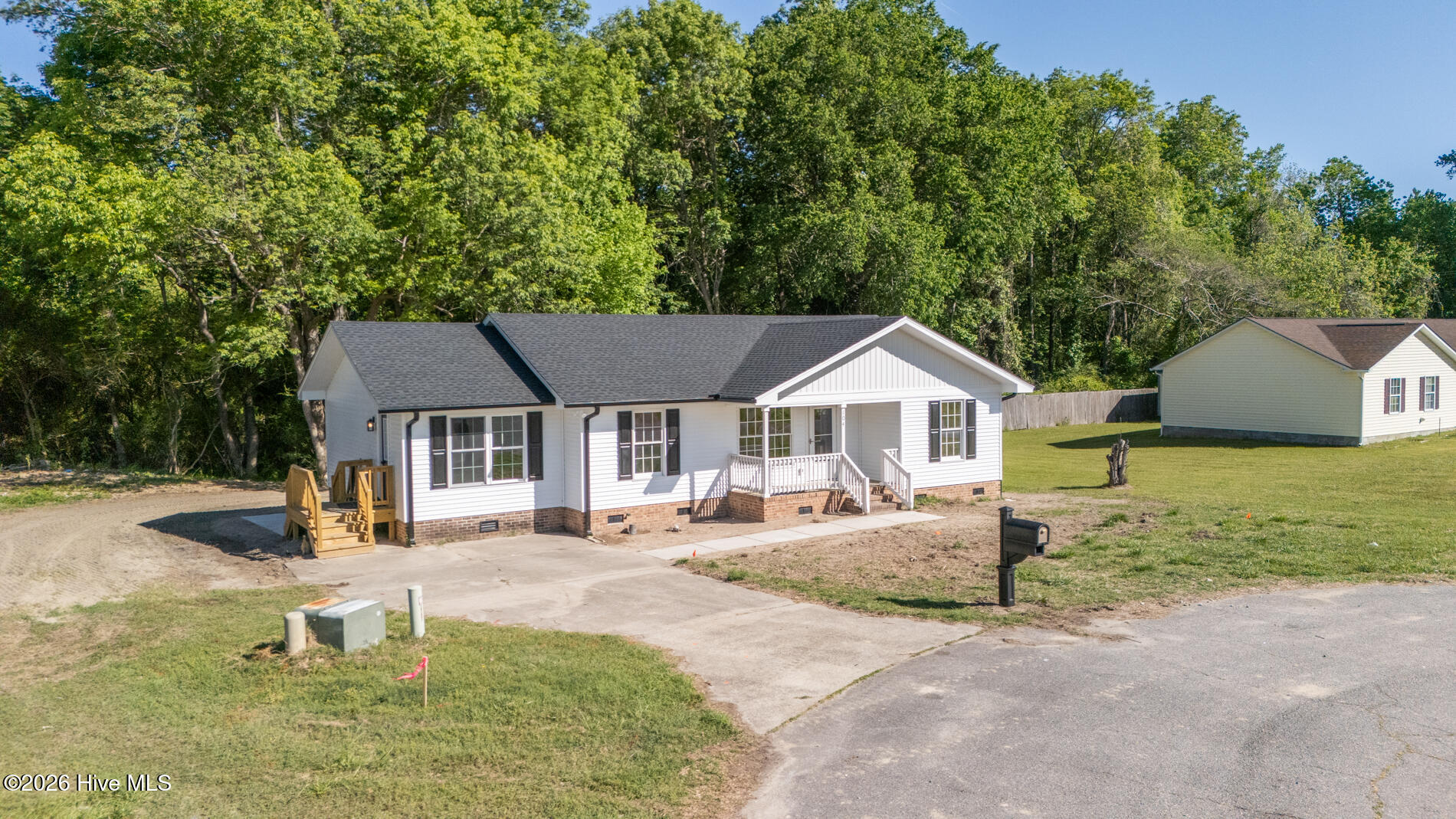 104 Nates Drive Property Photo 3