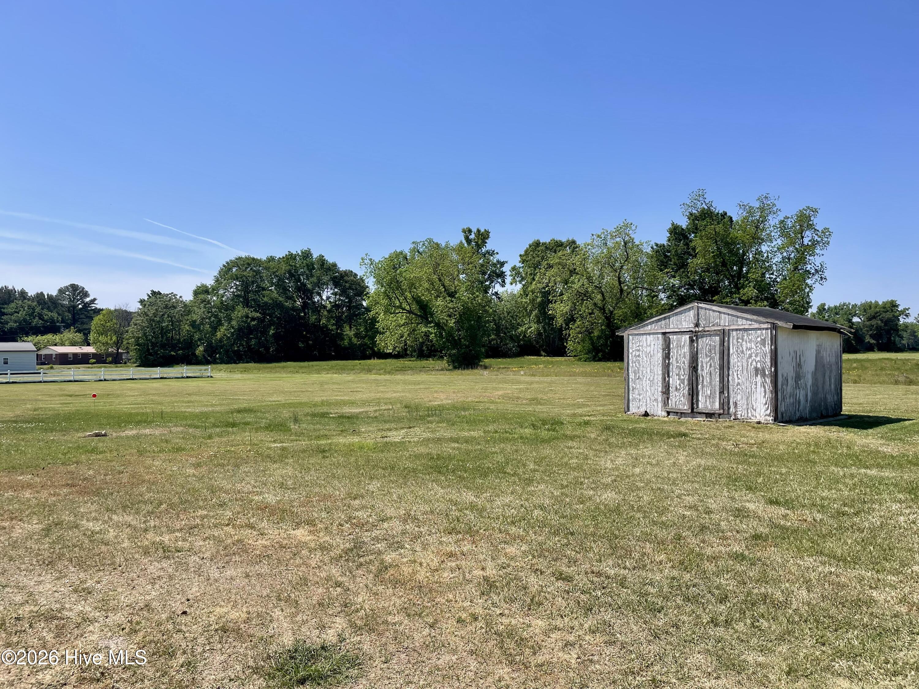 2880 Grantham School Road Property Photo 5