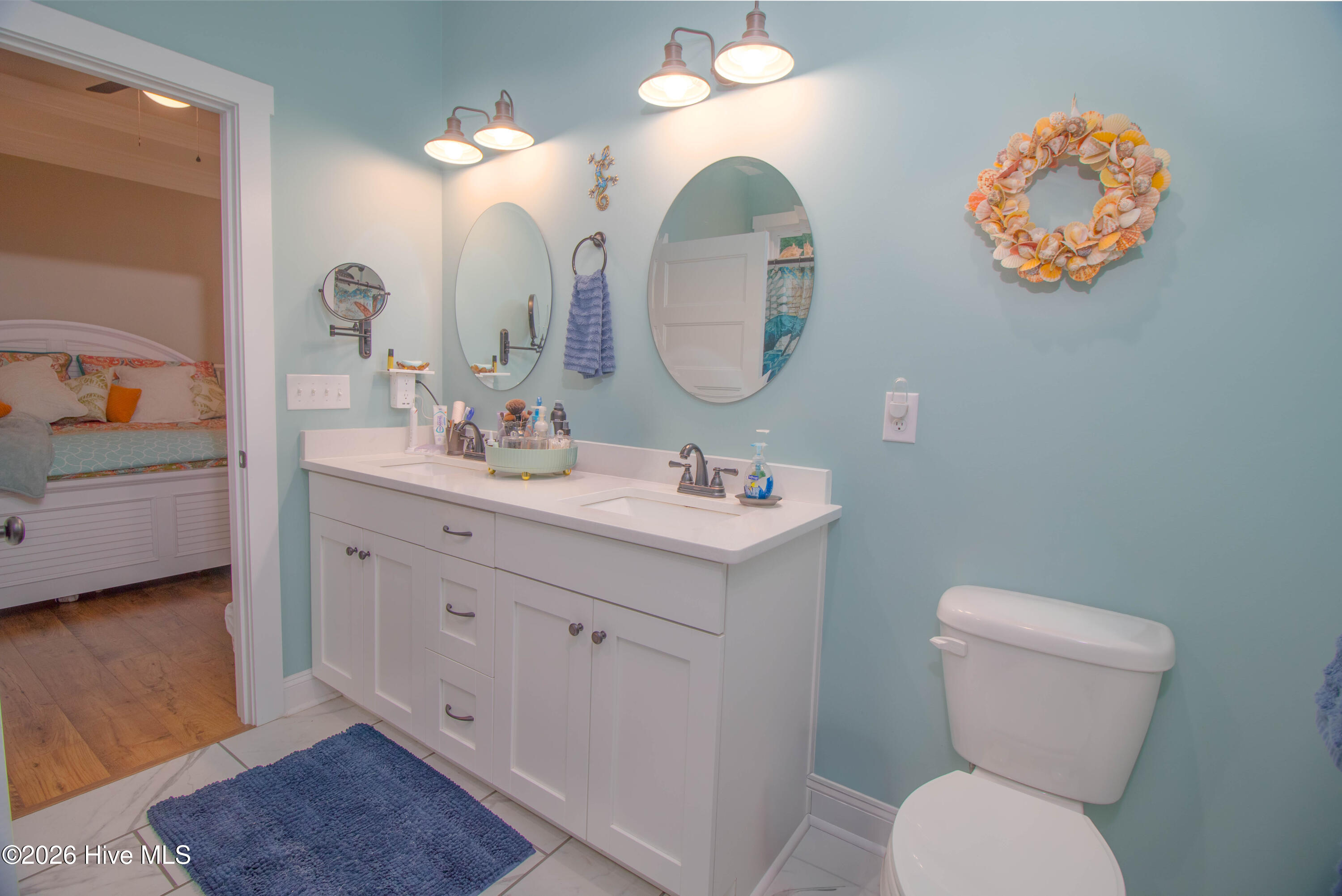 2303 W Oak Island Drive Property Photo 18