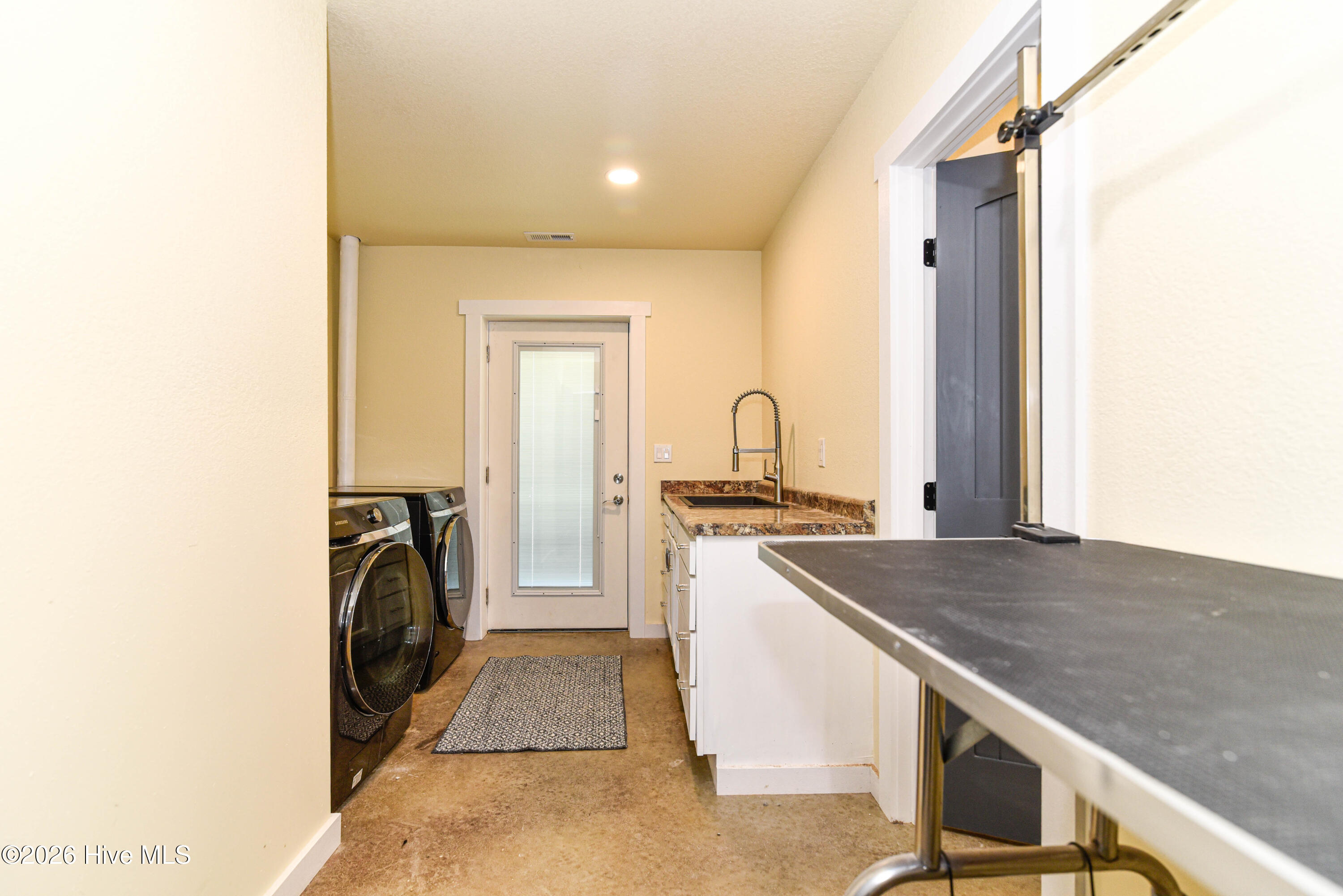 281 Shipyard Road Property Photo 13