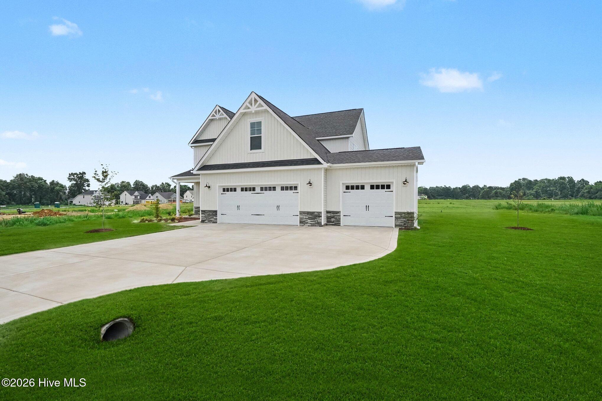 59 Grady Farm Way Property Photo 3