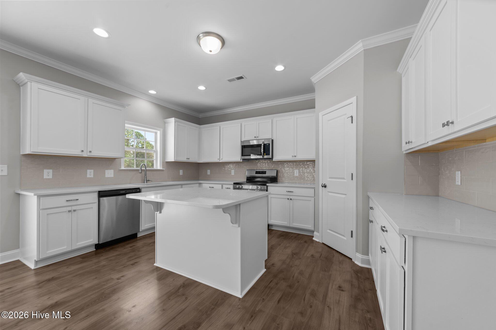 878 Lendy Drive Property Photo 14