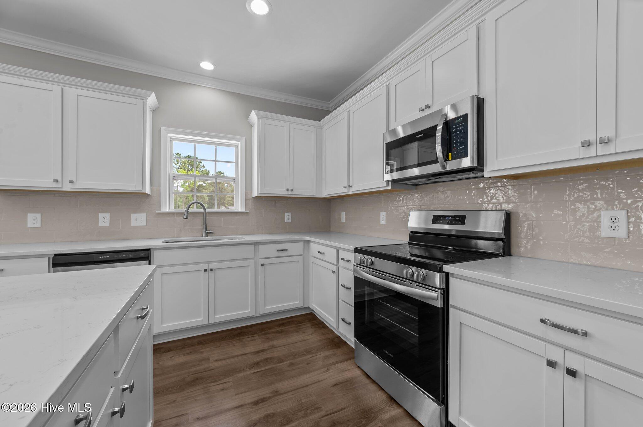 878 Lendy Drive Property Photo 16
