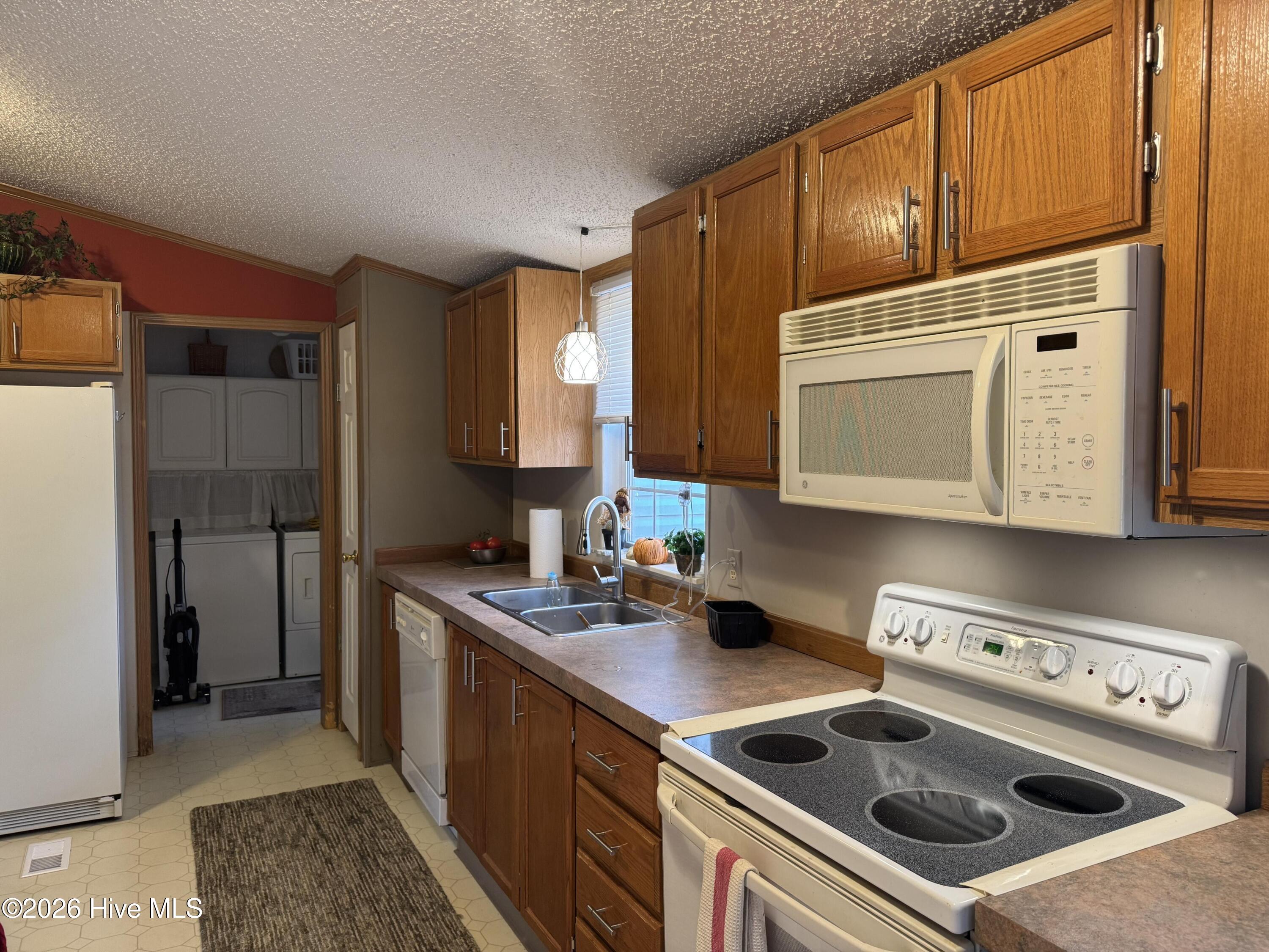 34 Towhee Lane Property Photo 15