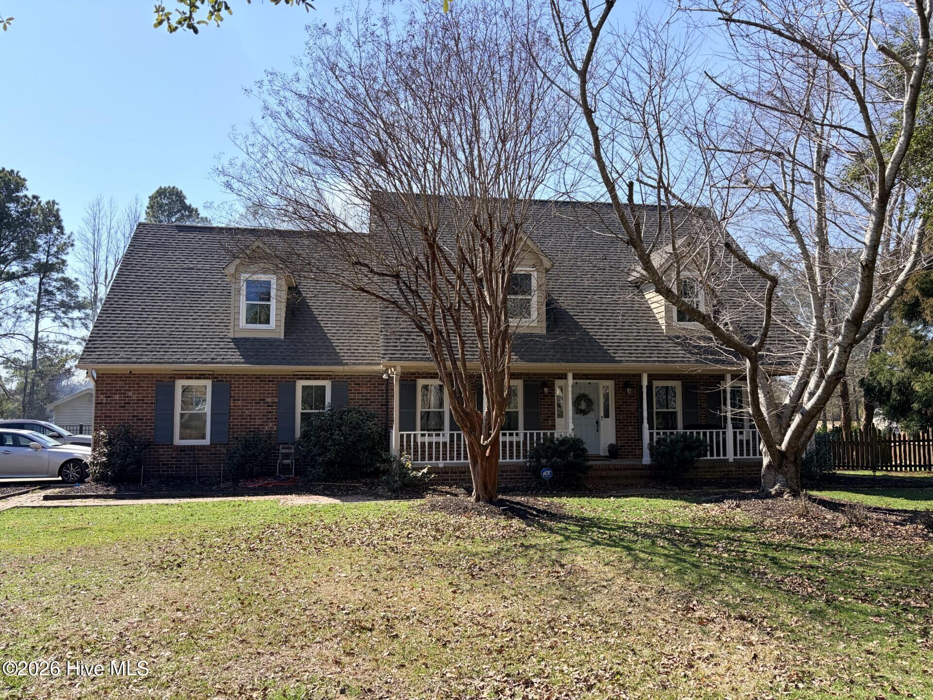 444 E Creekview Drive Property Photo 1