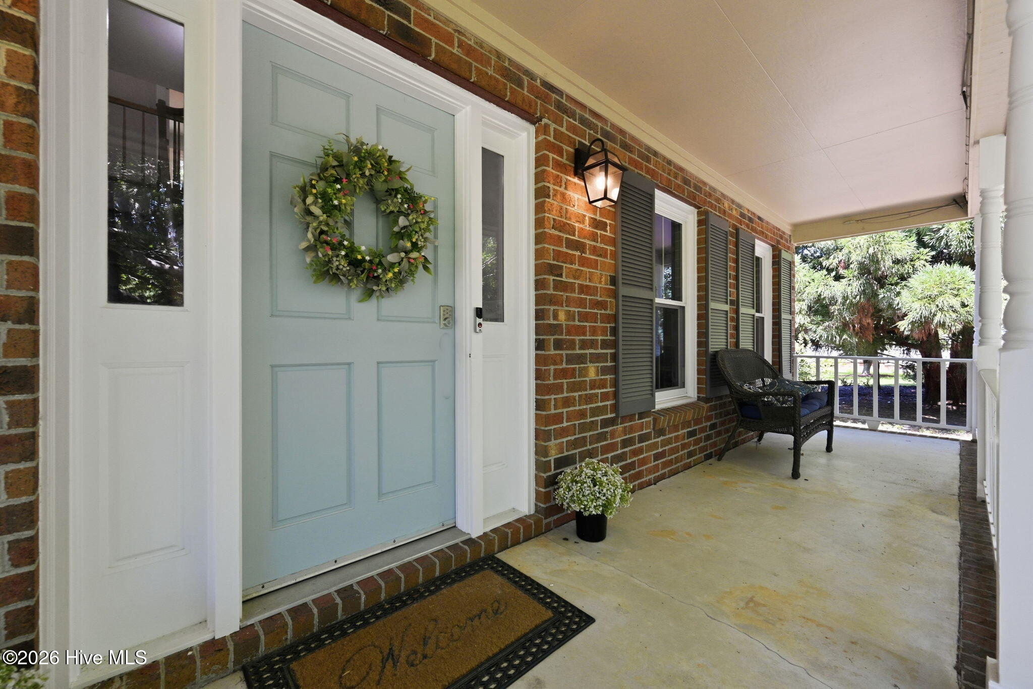 444 E Creekview Drive Property Photo 6