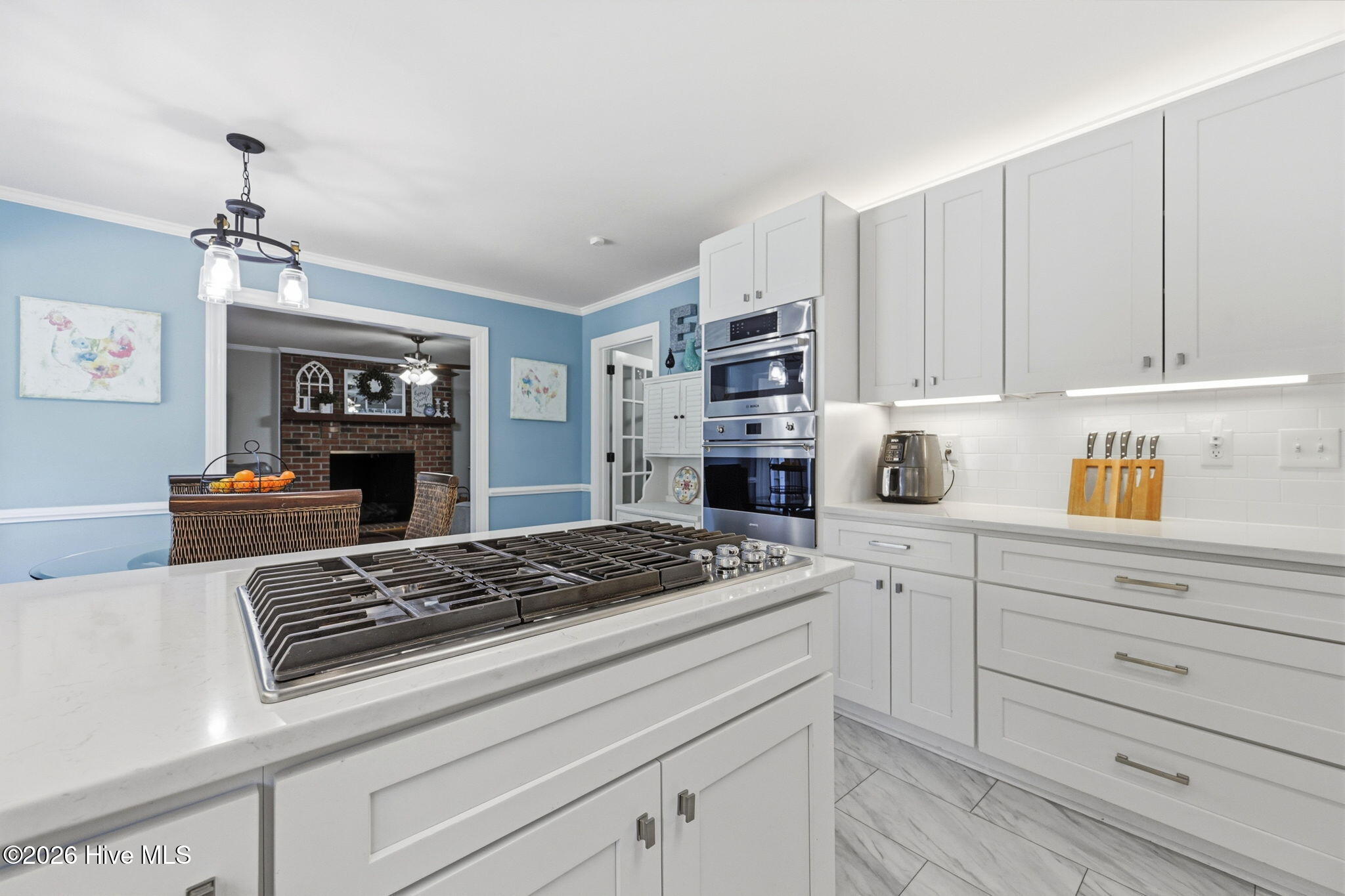 444 E Creekview Drive Property Photo 12