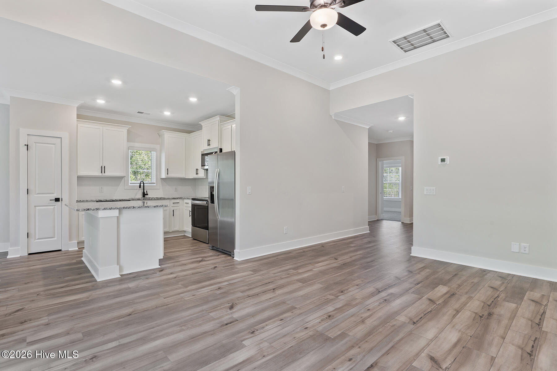 210 S Umbrella Palm Drive Property Photo 6
