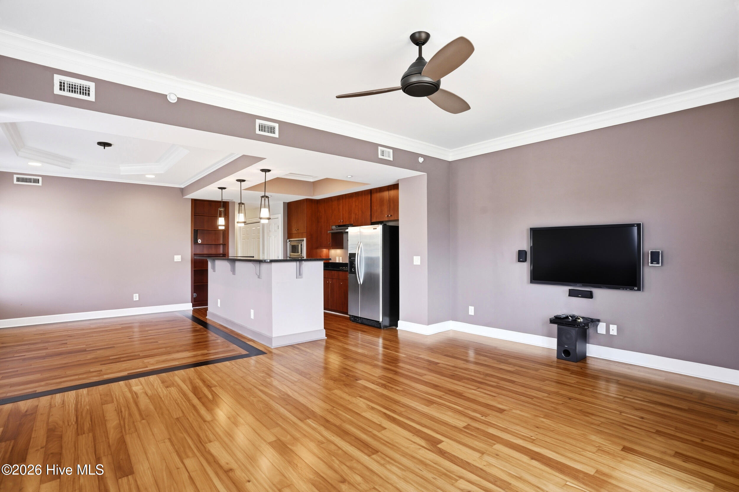 124 Walnut Street Apt 302 Property Photo 4