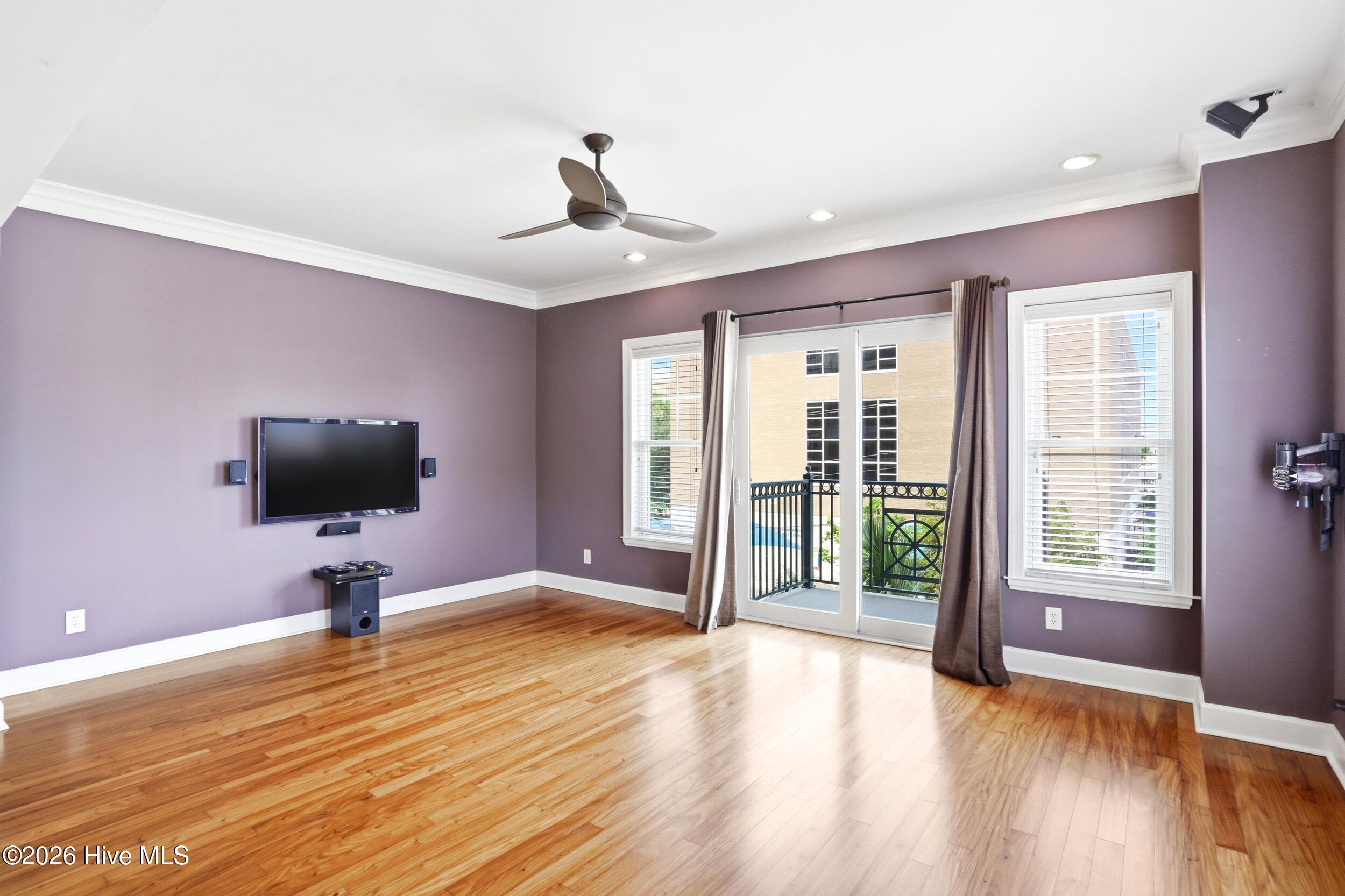 124 Walnut Street Apt 302 Property Photo 11