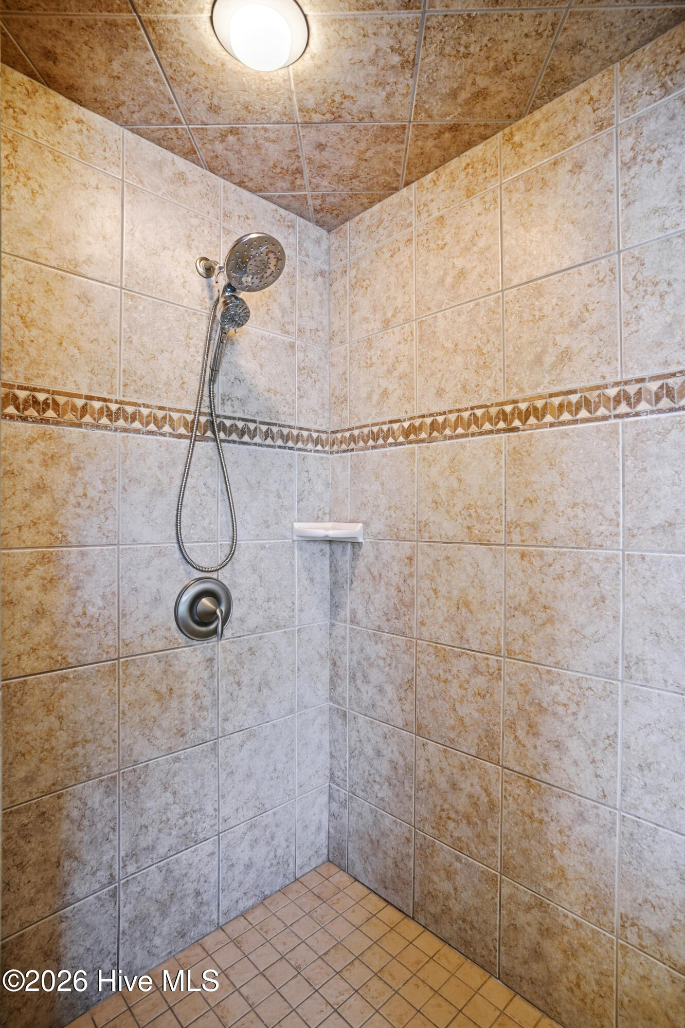 124 Walnut Street Apt 302 Property Photo 24