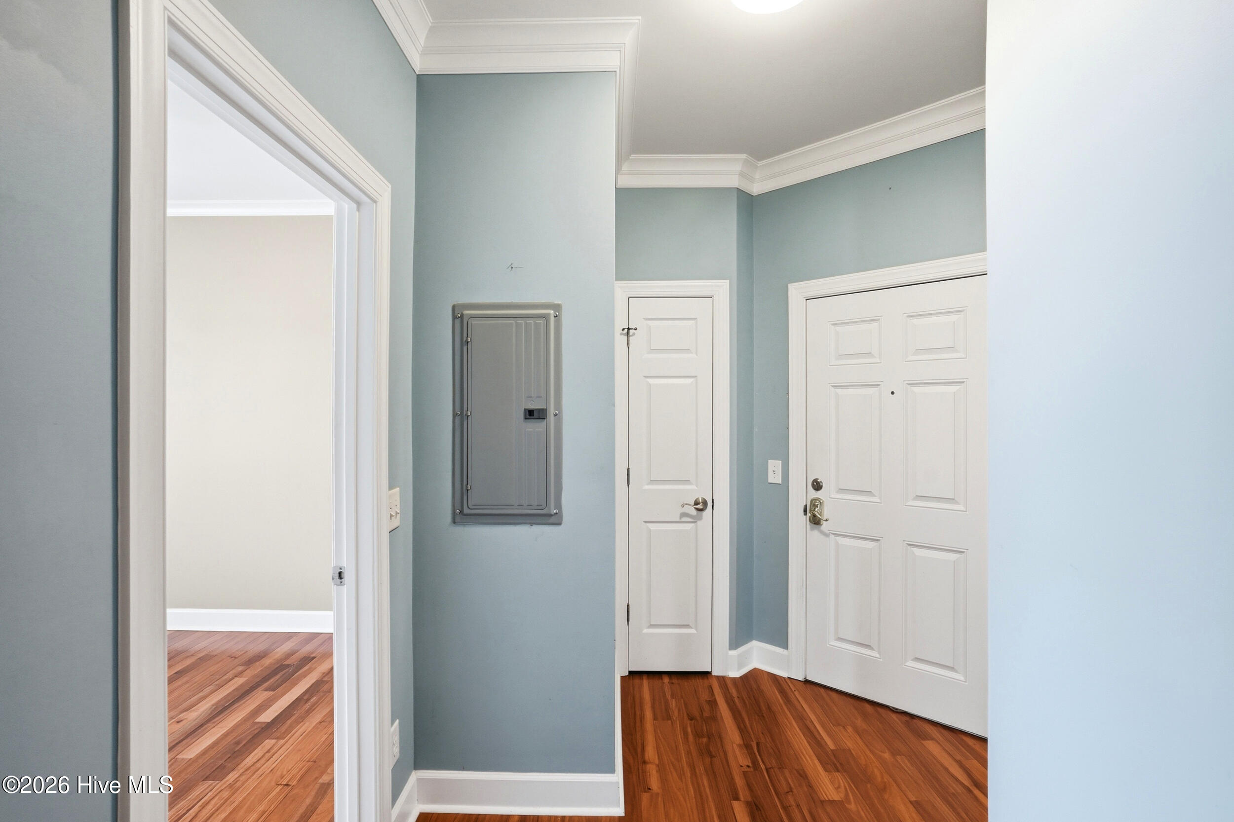124 Walnut Street Apt 302 Property Photo 29