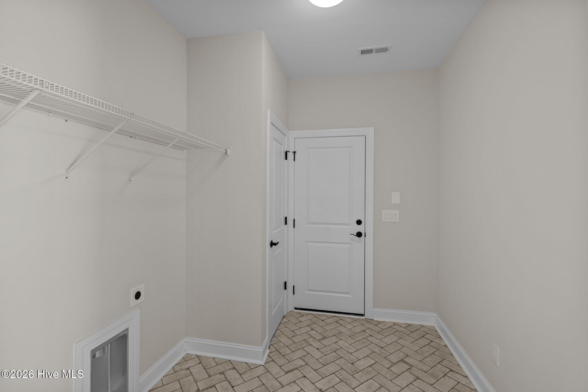 1709 Dew Meadow Drive Property Photo 29