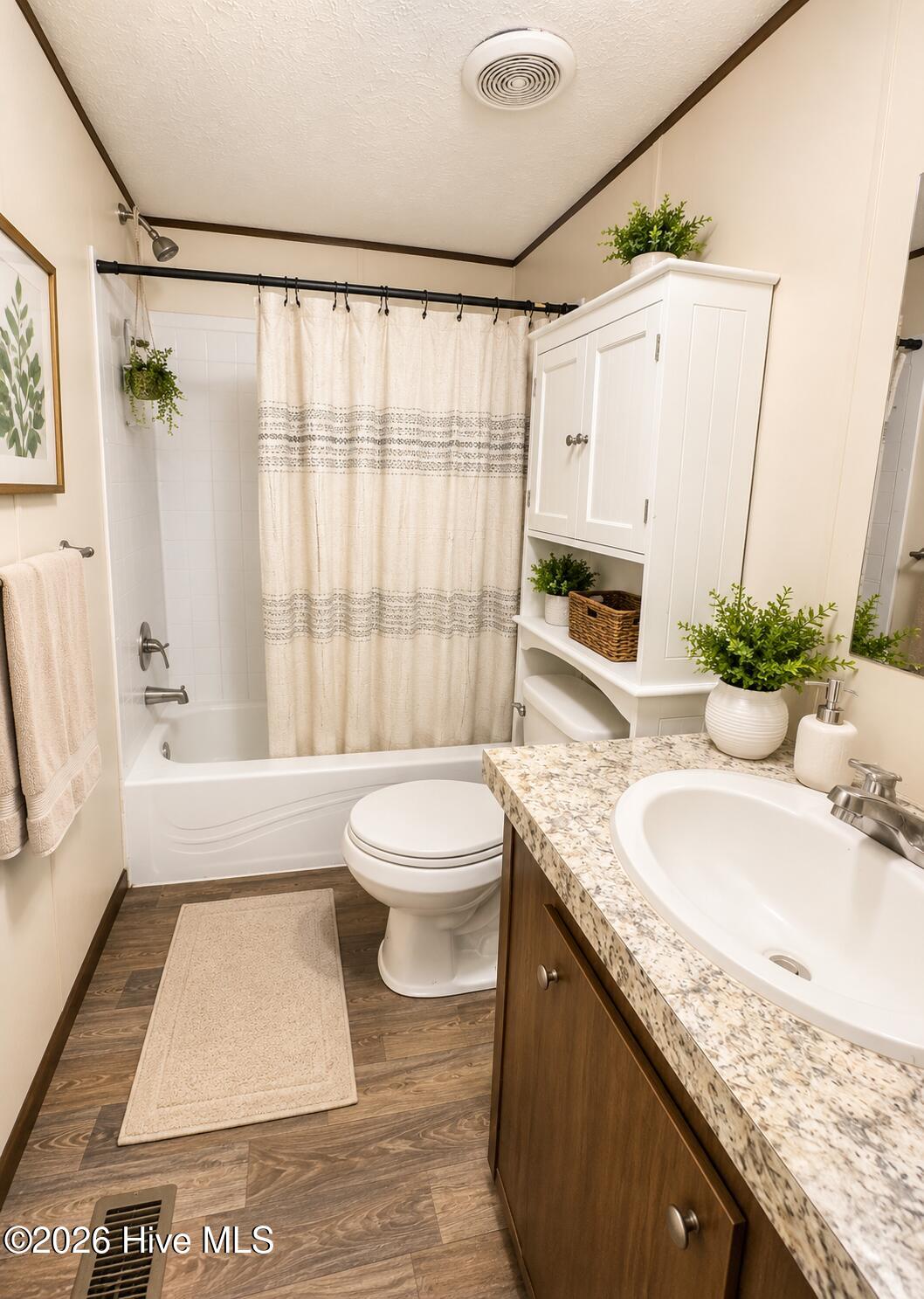 6332 Pine Meadows Road Property Photo 14