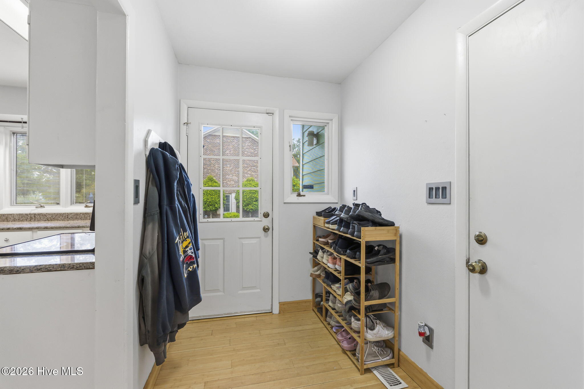 8114 Timber Ridge Road Property Photo 6