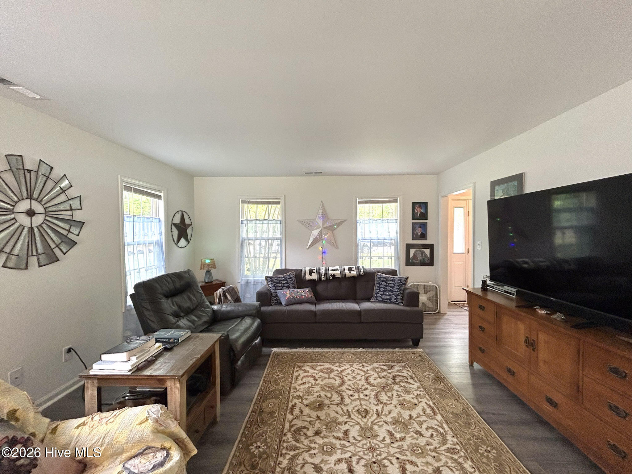 124 Empire Boulevard Property Photo 5