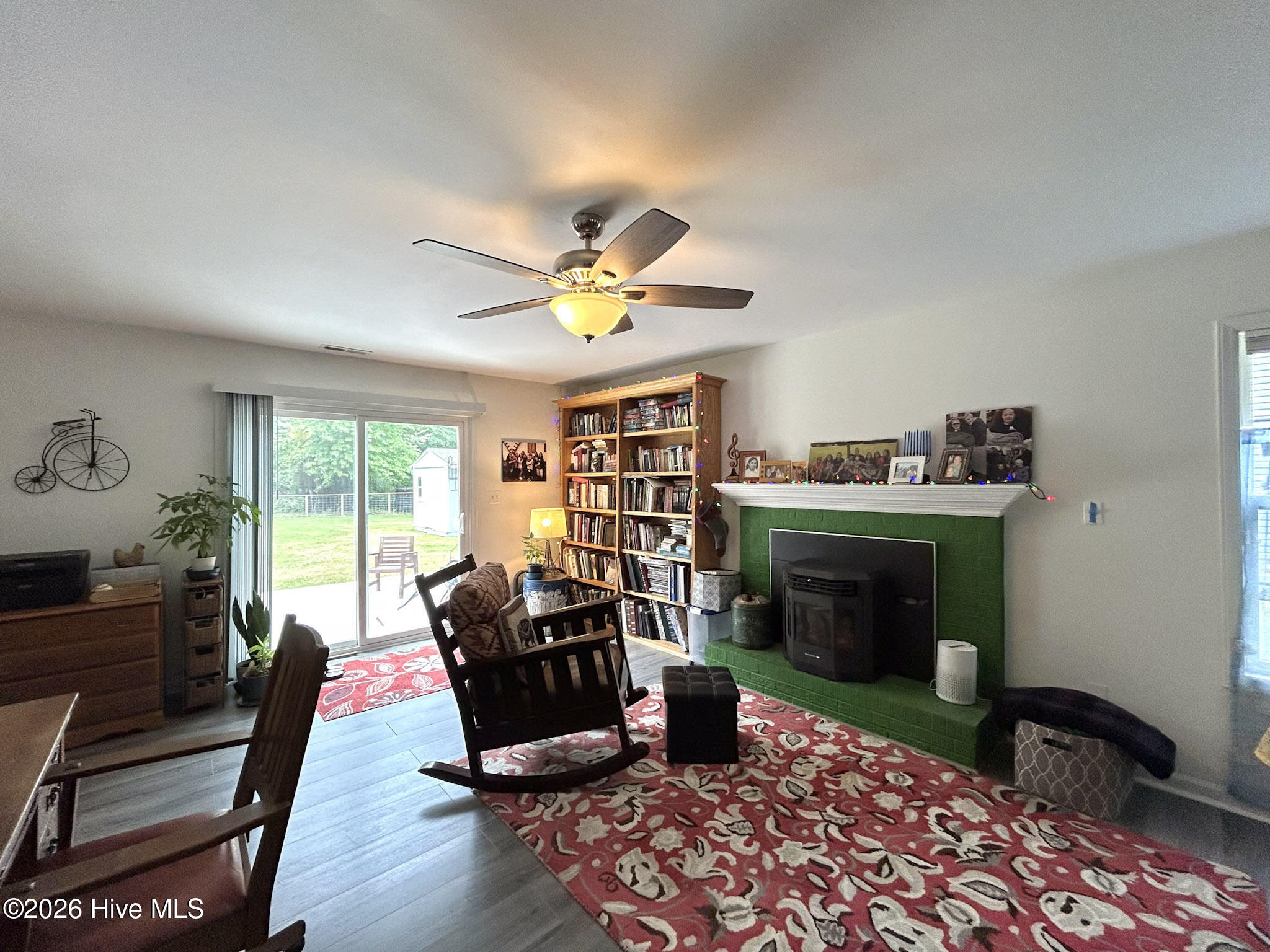 124 Empire Boulevard Property Photo 6