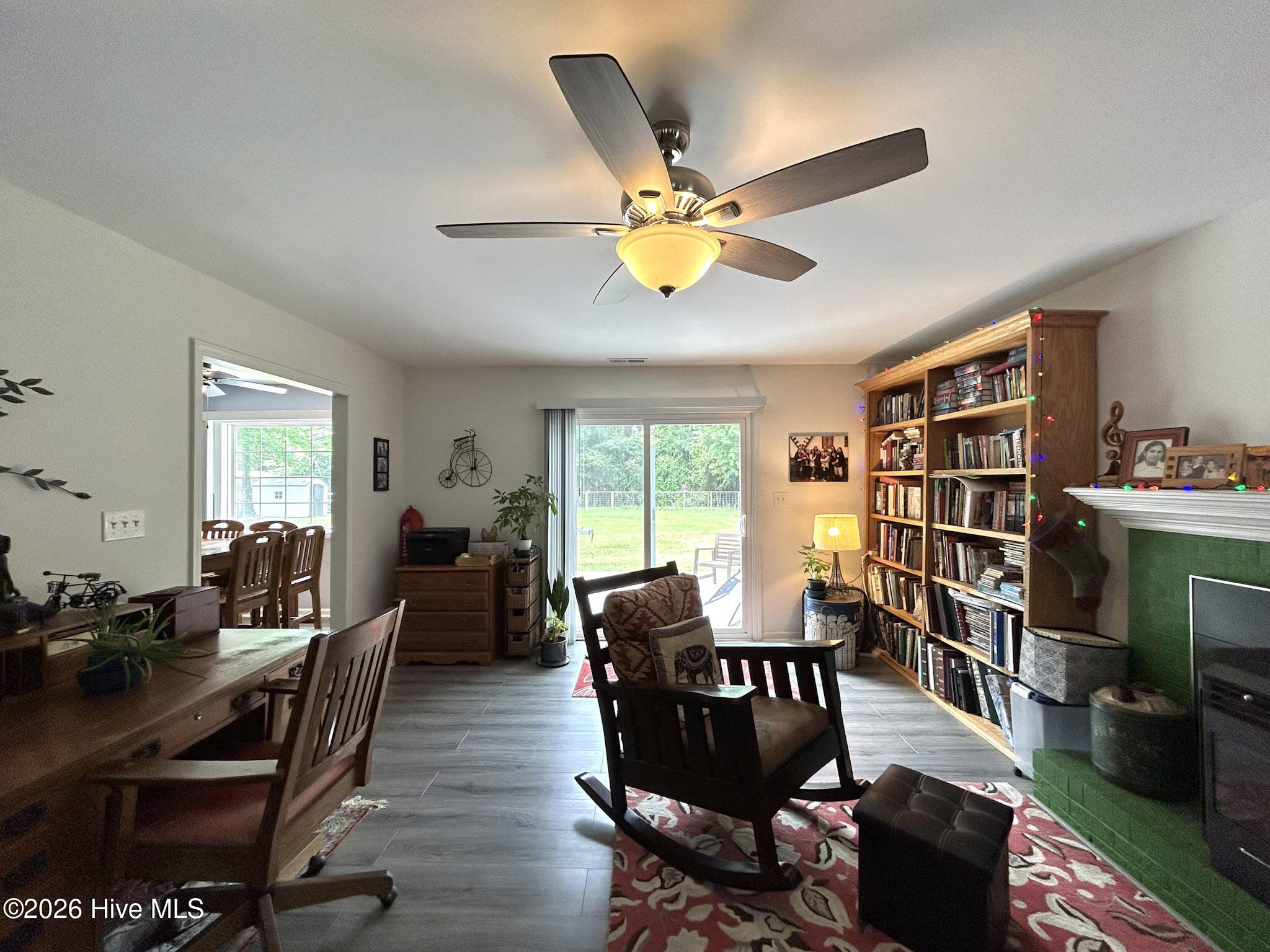 124 Empire Boulevard Property Photo 7