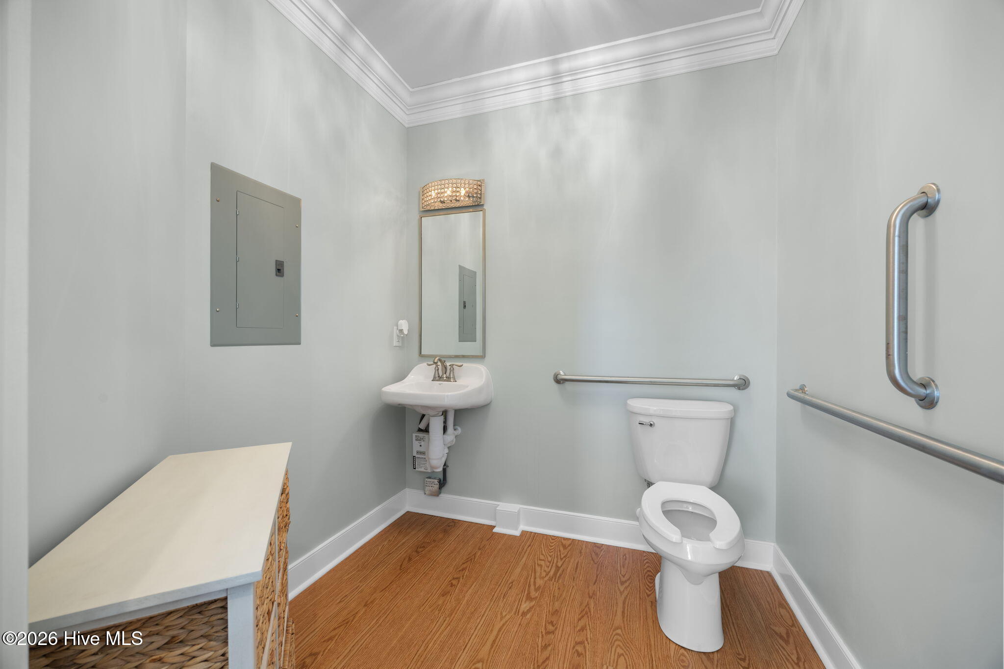 110 West Drive B Property Photo 14