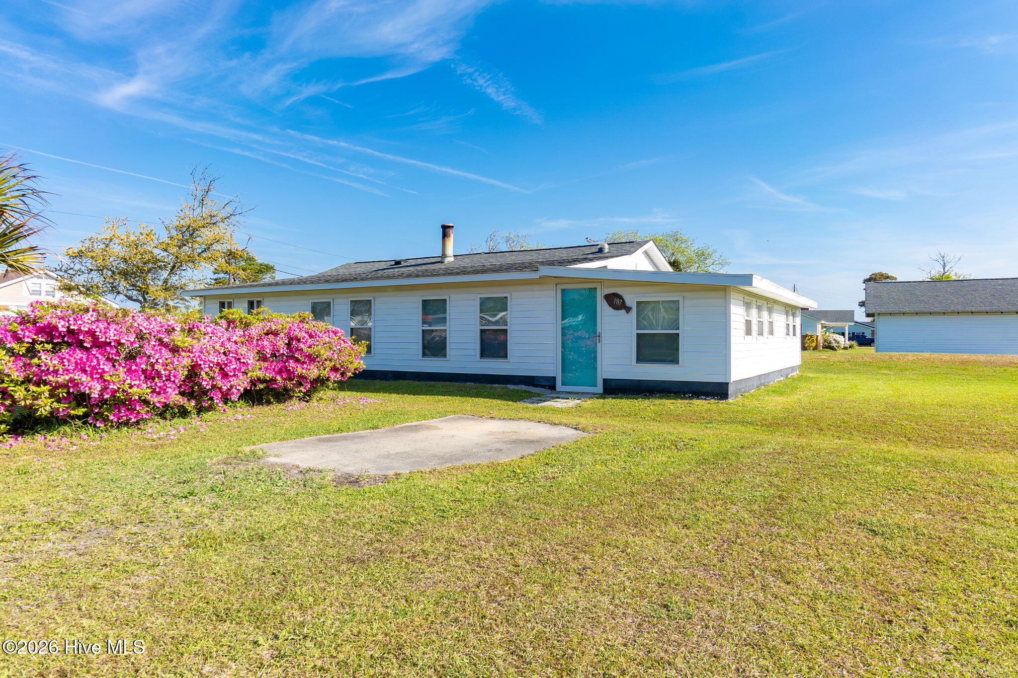 187 Mullens Drive Property Photo 1