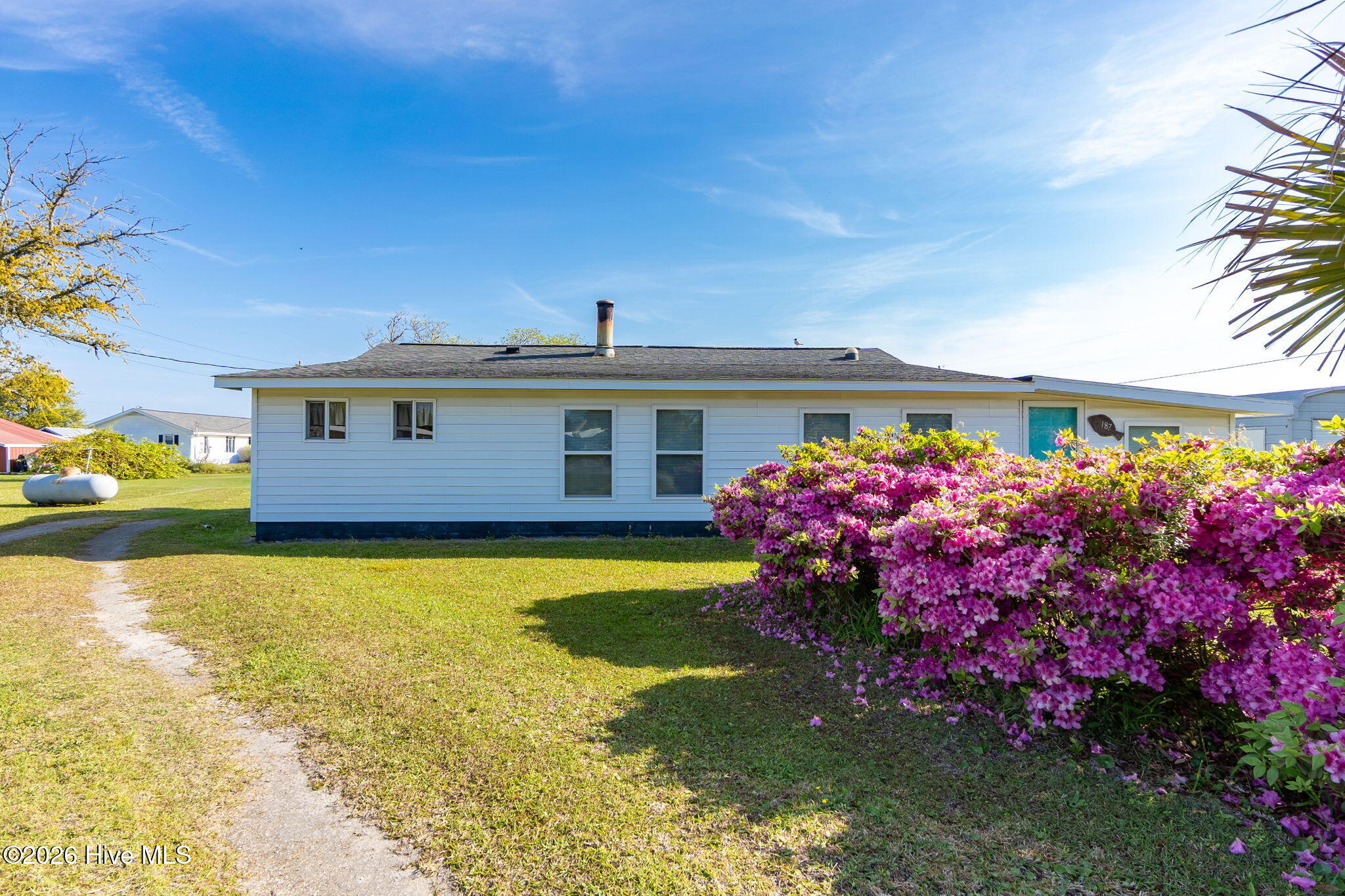 187 Mullens Drive Property Photo 3