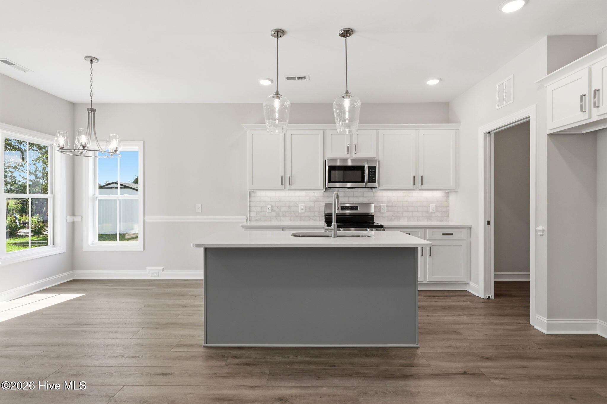319 Mangrove Court Property Photo 4